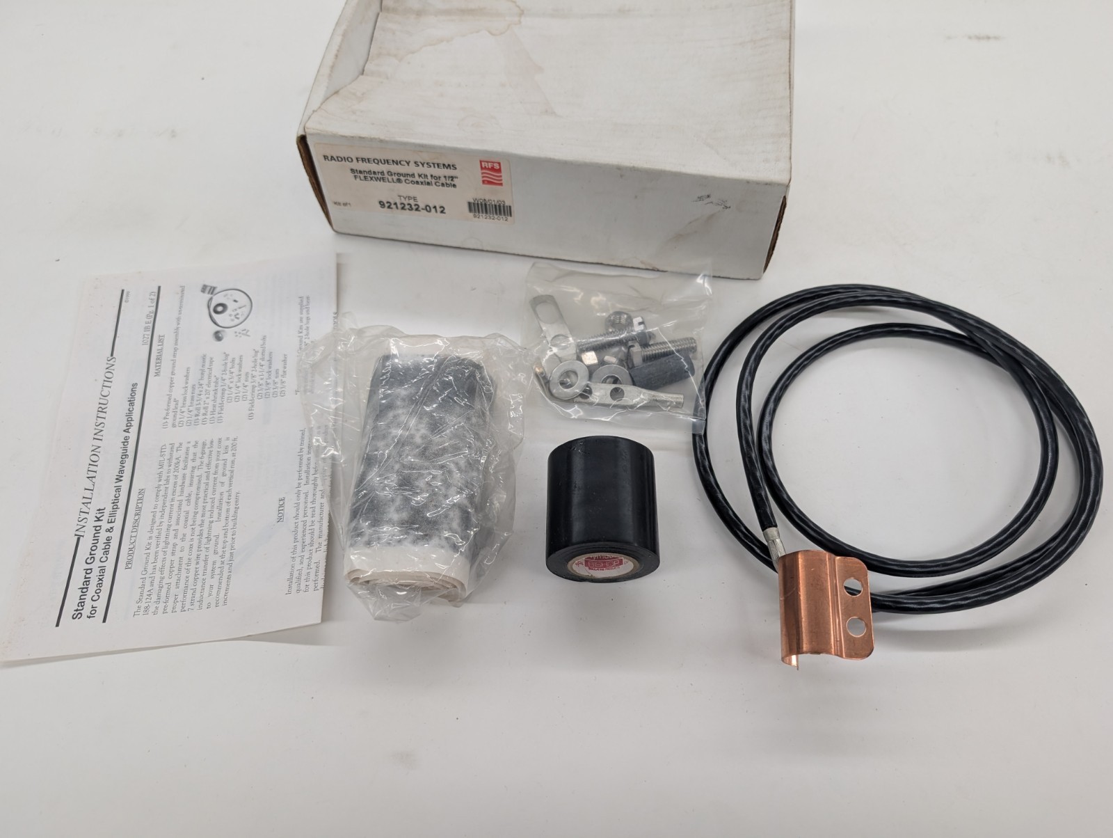 RFS 921232-012 Standard grounding kit for 1/2" coax cable