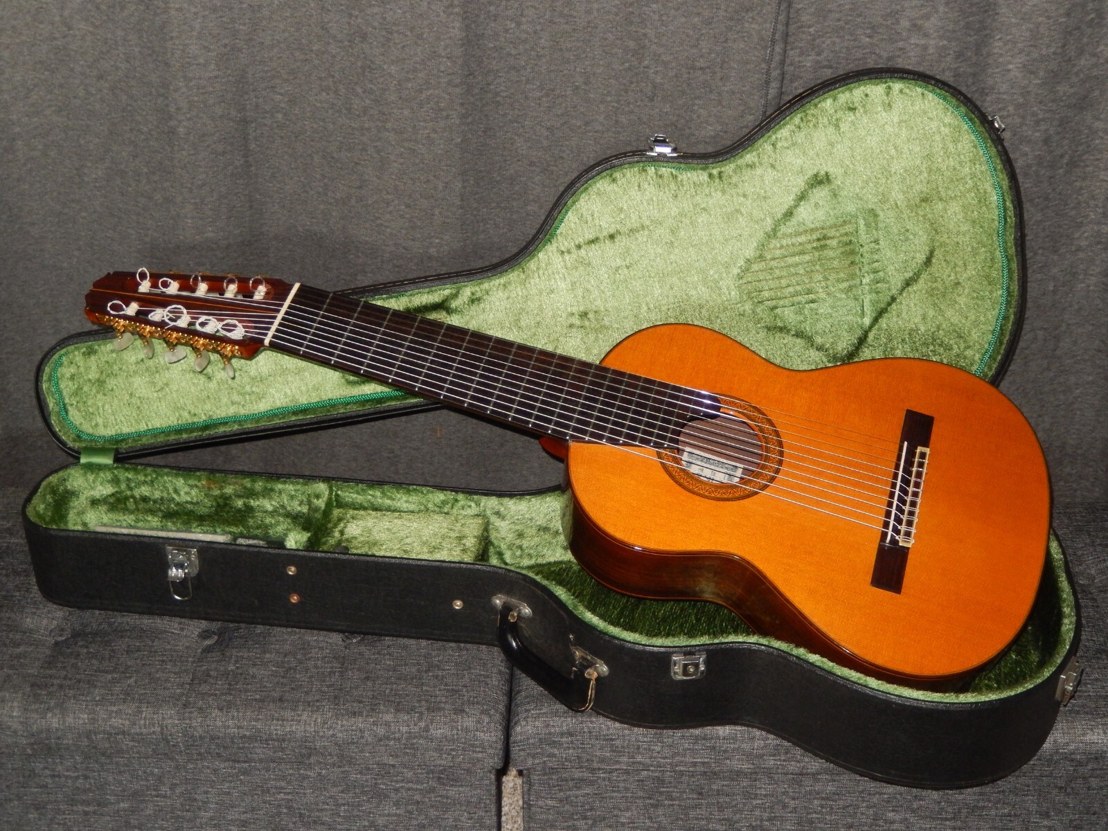 RARITY - RYOJI MATSUOKA M150-10 1985 - 10 STRING CLASSICAL CONCERT GUITAR