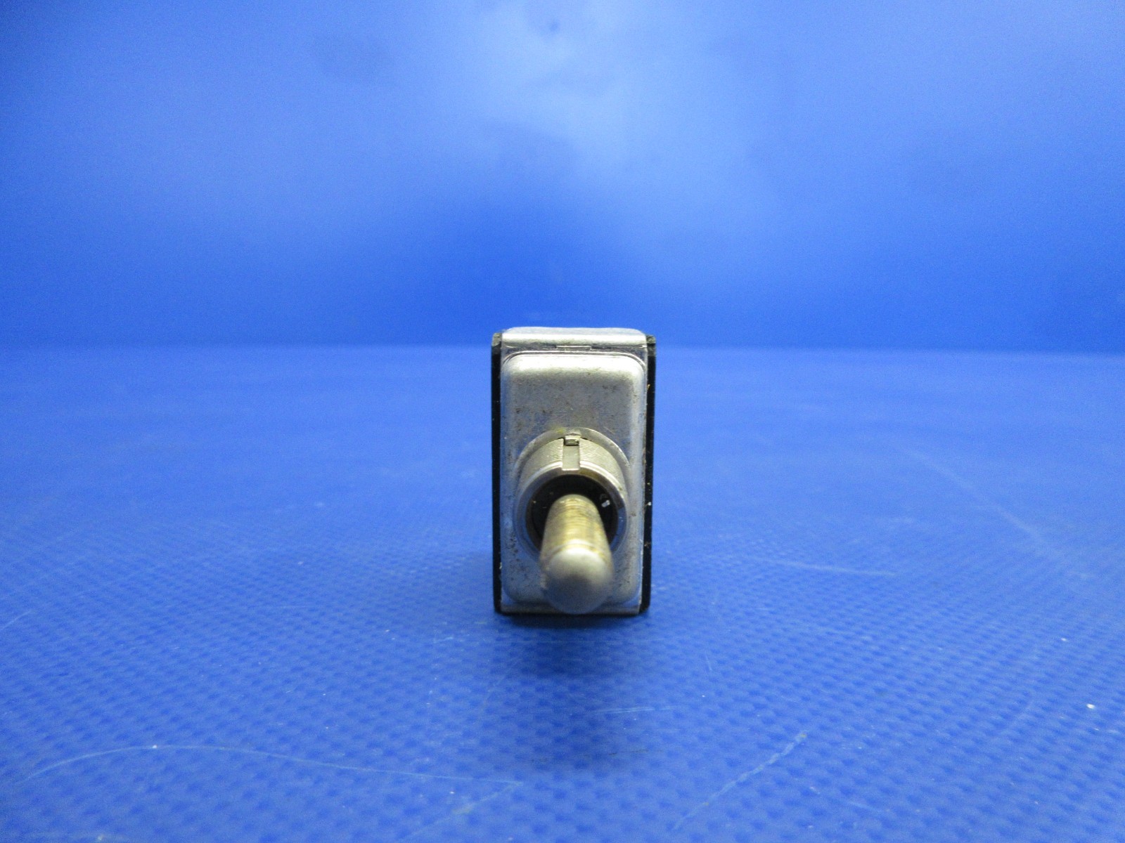 Cessna Flap Switch P/N S1661-2 NOS (0426-718)