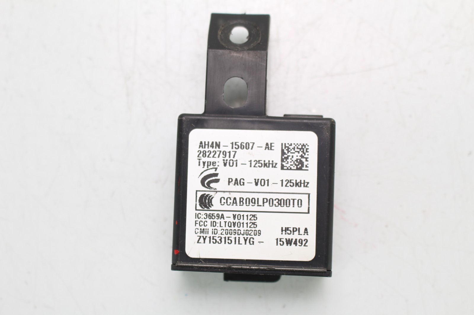 2016-2020 JAGUAR XF KEYLESS ENTRY RECEIVER MODULE OEM, AH4N-15607-AE