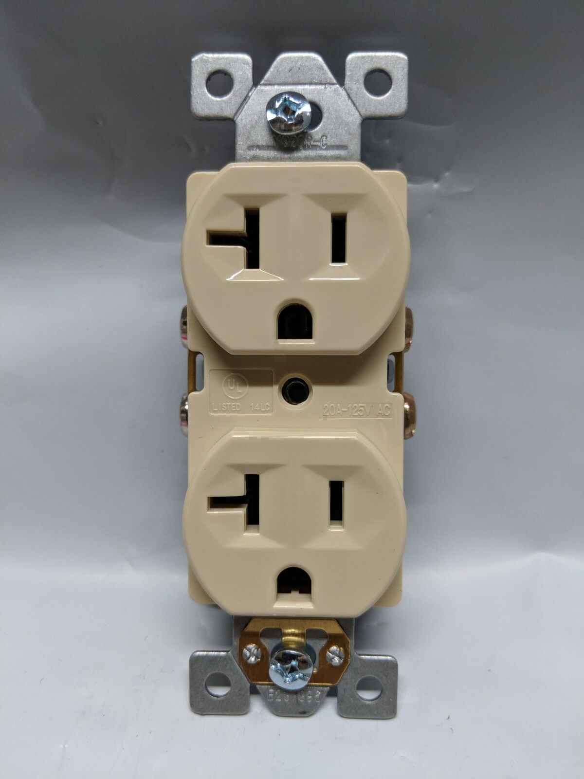 (10 pc) NEW Standard Duplex Receptacles 20 Amp IVORY 20A Commercial Grade CR20
