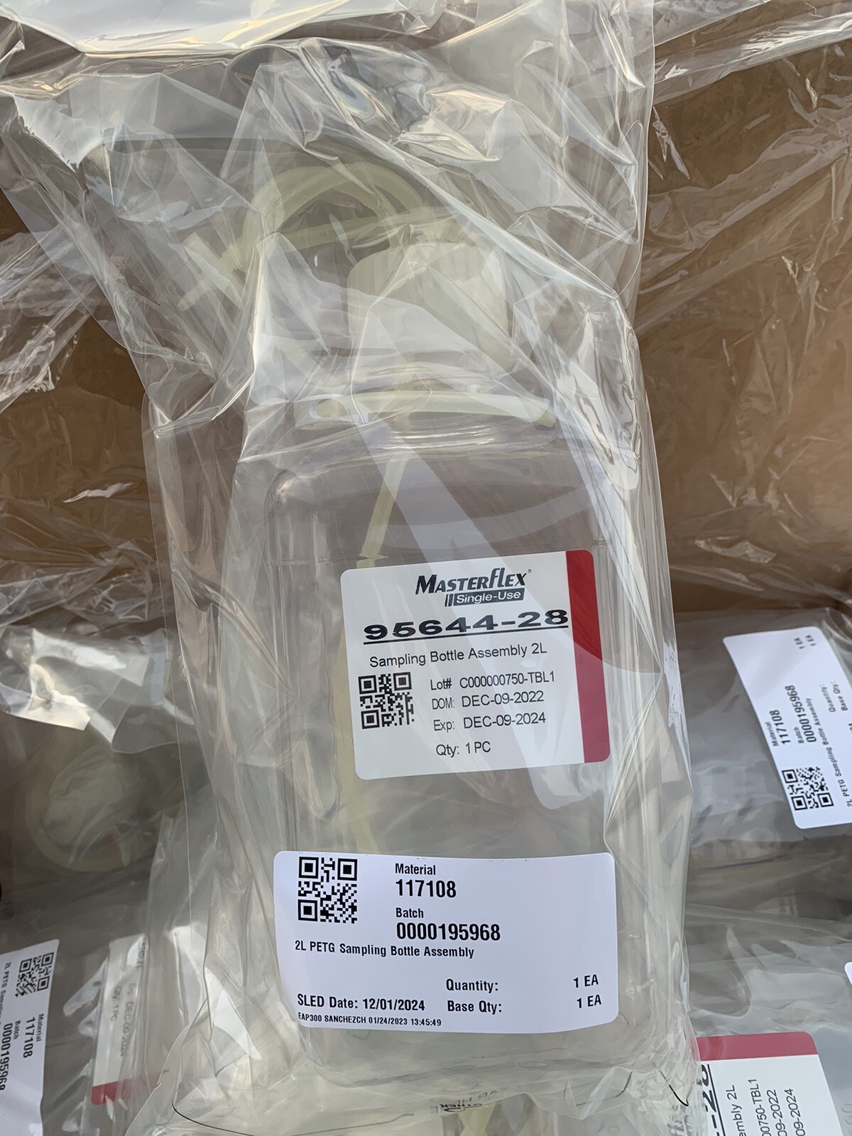 MasterFlex 95644-28 Single-Use Sampling Bottle Assembly 2 Liter; 16 Bottles/Box