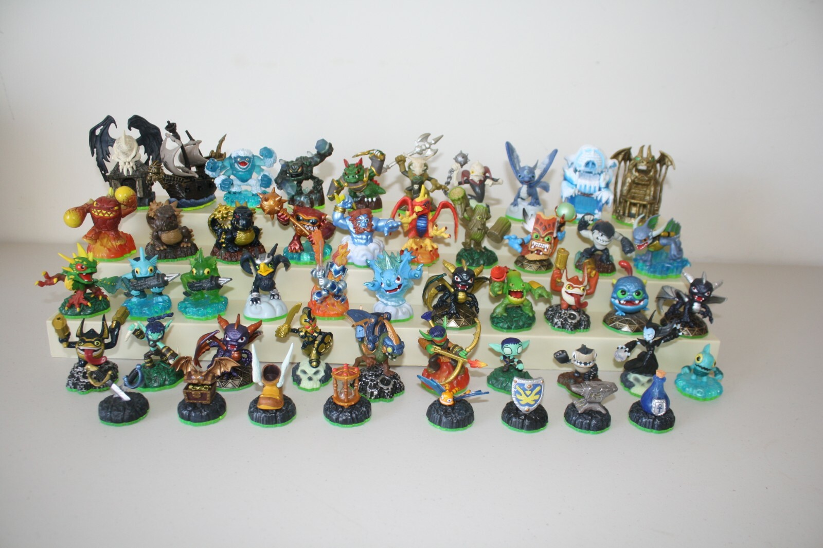 Skylanders Spyro's Adventure Figures Buy 4 Get 1 Free Finish Your Set Free Ship