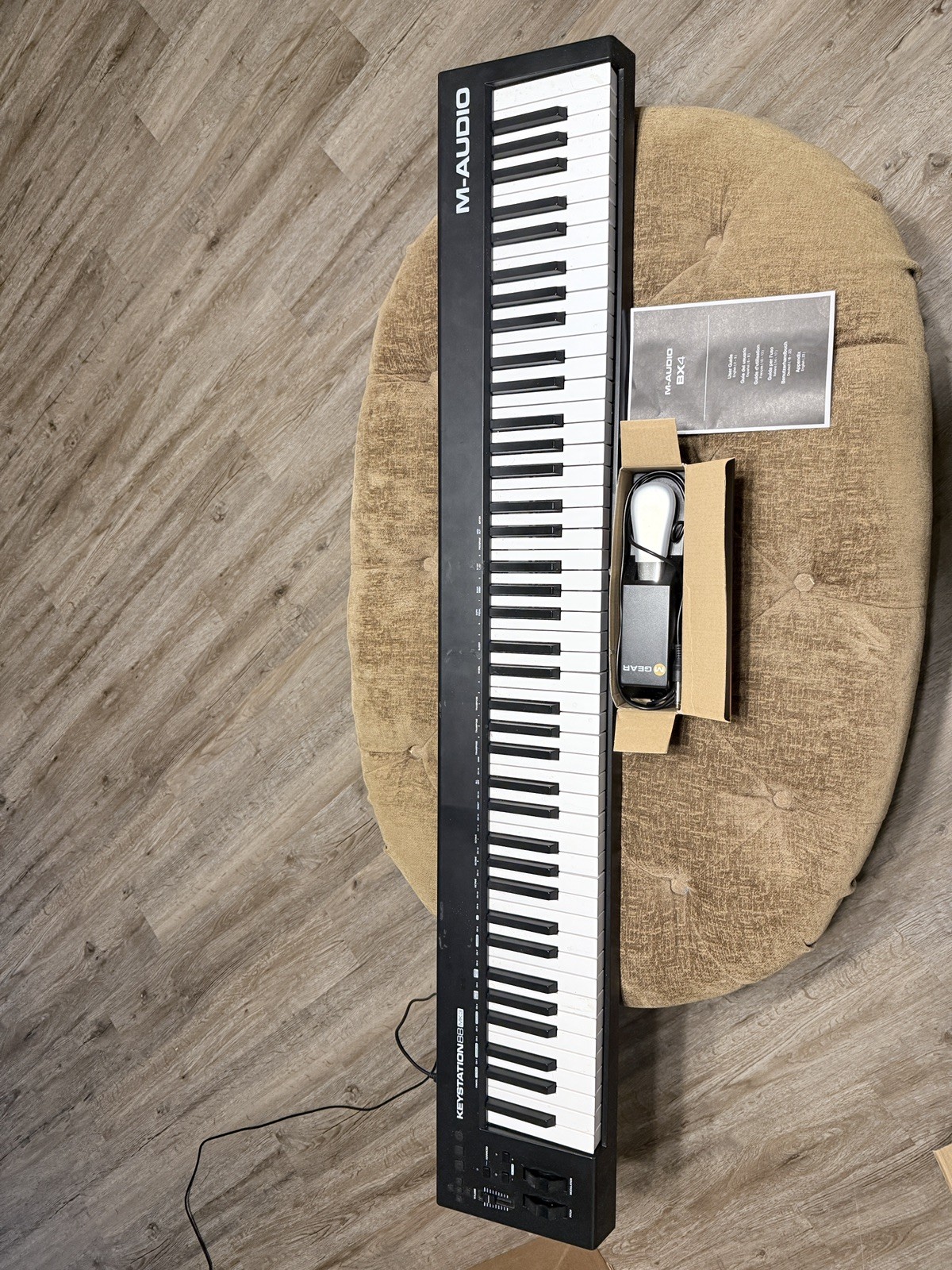M- Audio Key station 88 with pedal