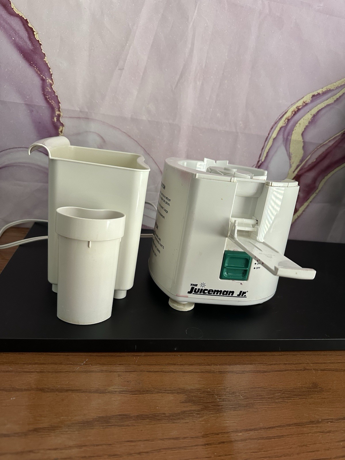 THE JUICMAN JUICER JUNIOR FRUIT/VEGGIE JUICER SYSTEM - MISSING PARTS