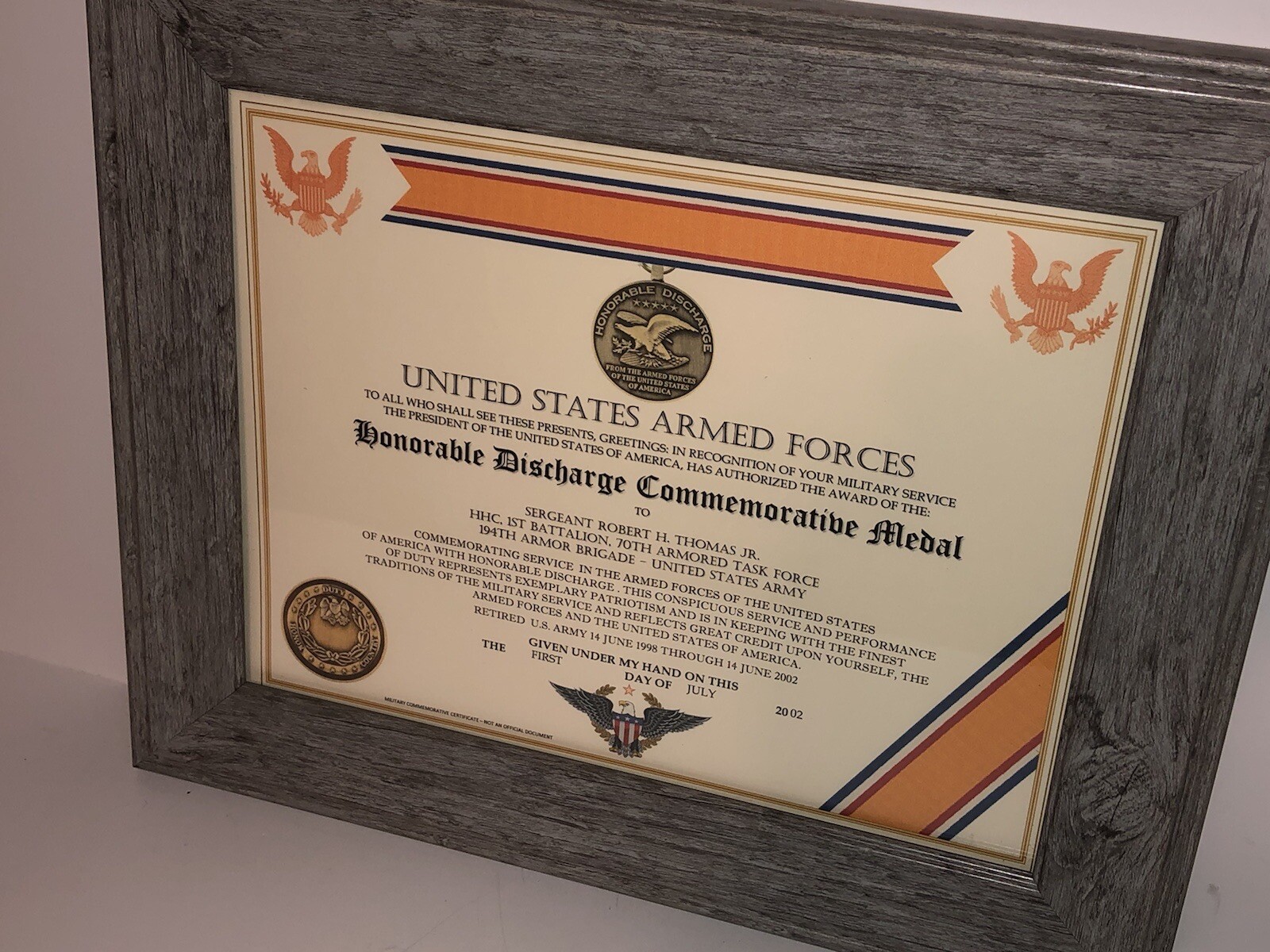 HONORABLE DISCHARGE COMMEMORATIVE MEDAL CERTIFICATE ~ Type 1