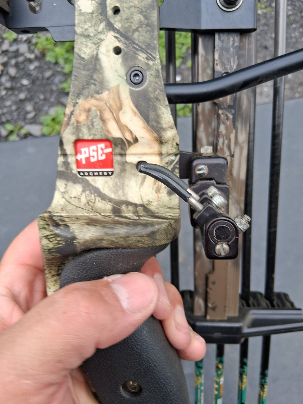 PSE Stinger Compound Bow
