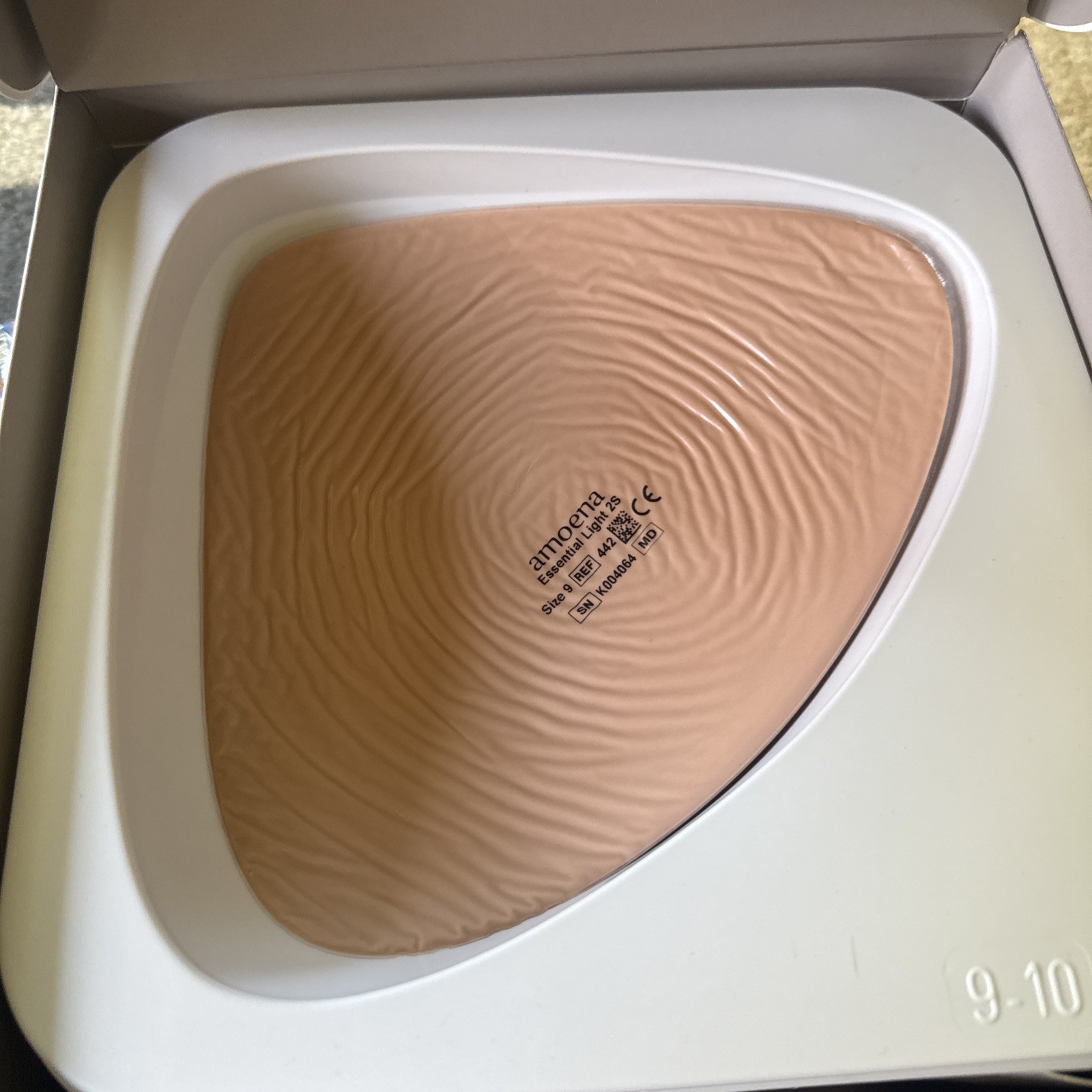 Amoena 442 Essential Light 2S Prosthesis Size 9