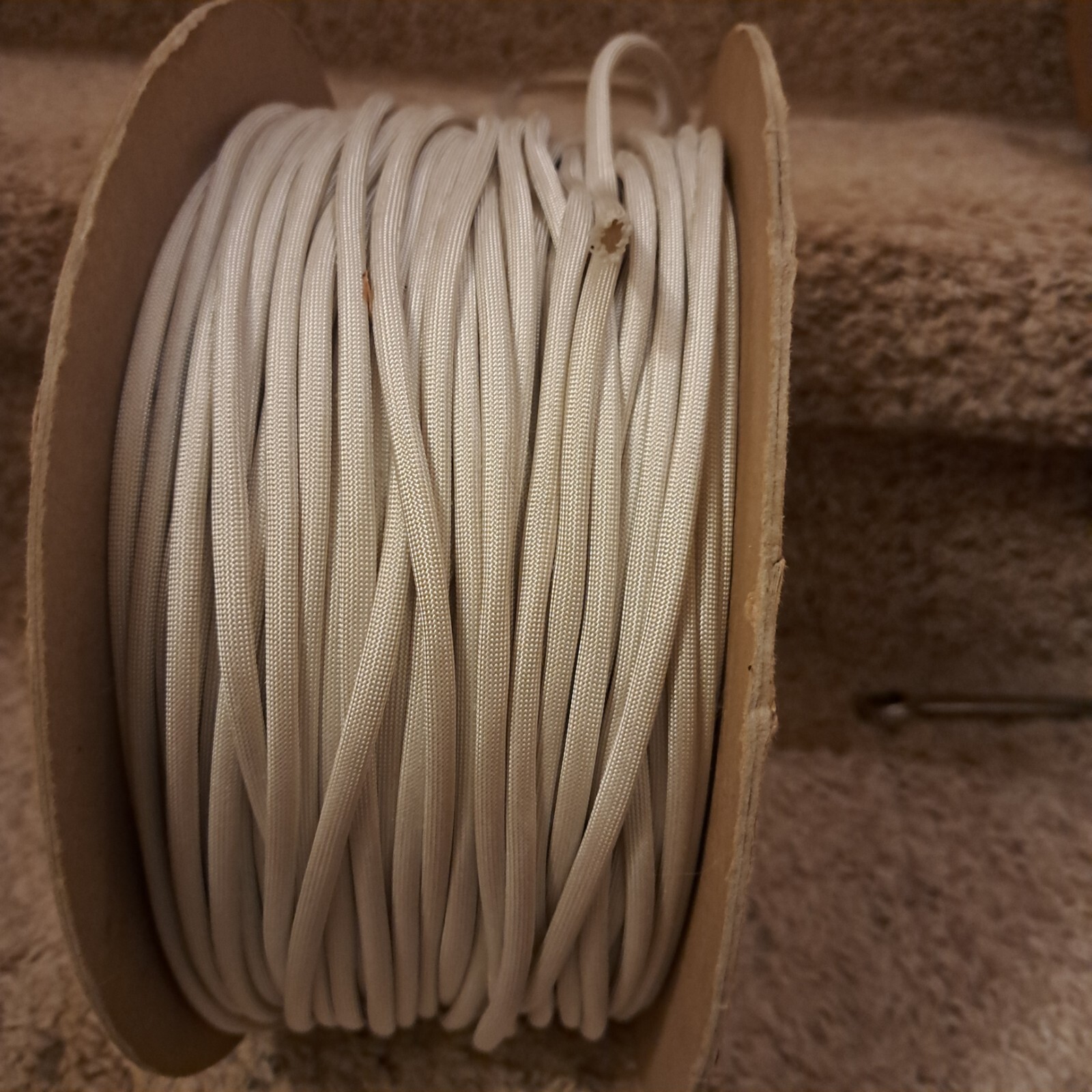3/16"  FIBERGLASS SLEEVING - high temp. (25 FEET)