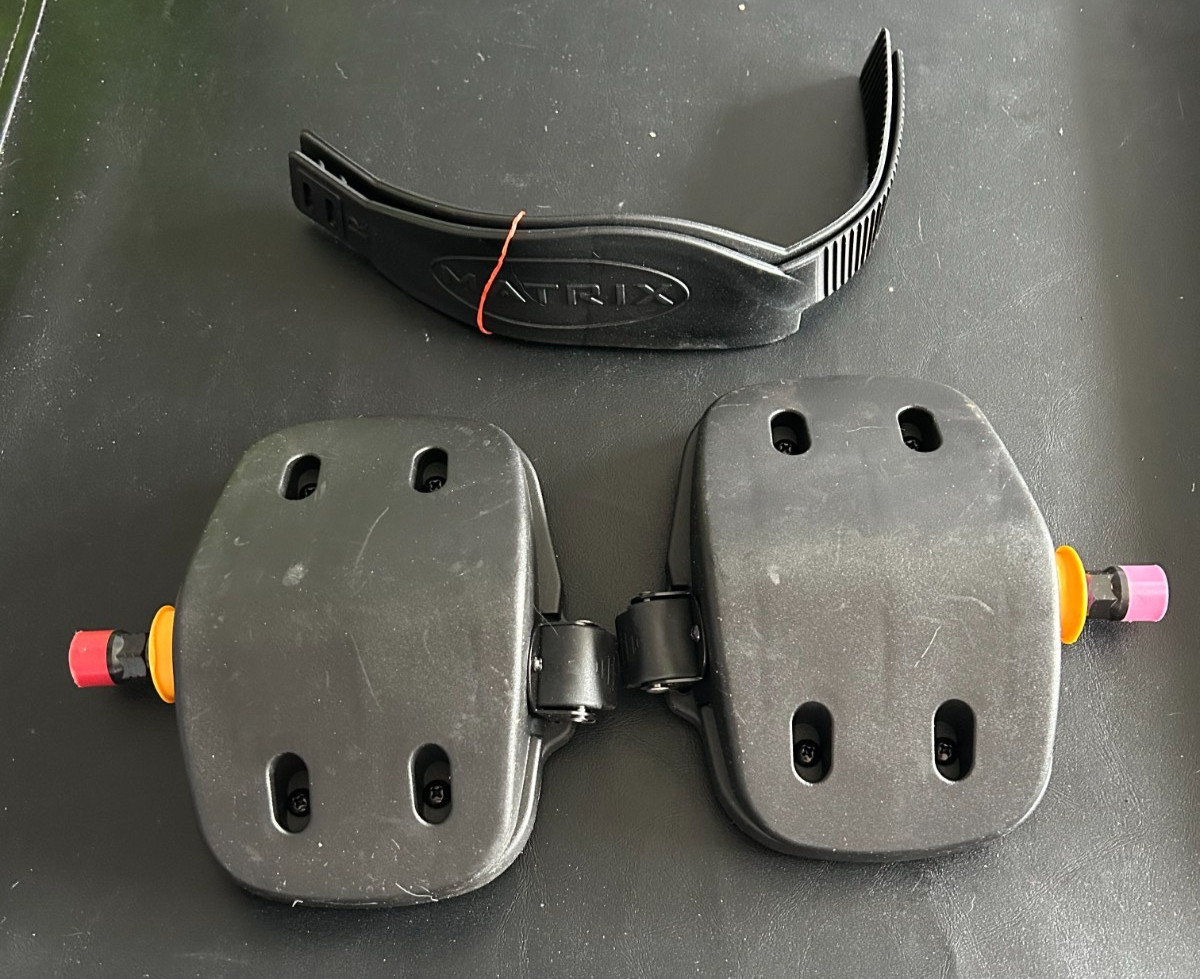 MATRIX FITNESS PEDAL SET RIGHT LEFT 1000230353 R5x (RB83) R3x (RB307) NEW