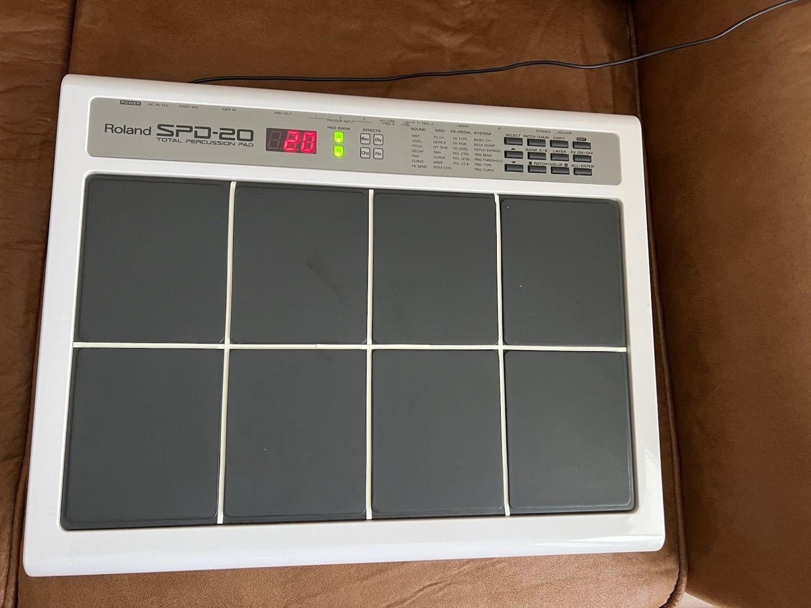 Roland SPD-20 Drum Pad, Built-in Effects, Programmable, 8 Pads, Power Adapter