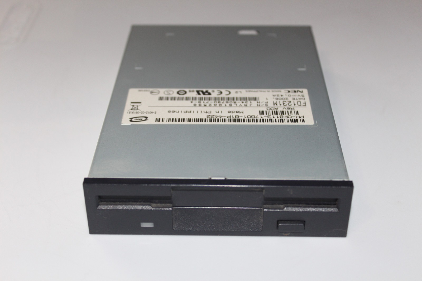 NEC FLOPPY DISK DRIVE for PC Desktop Computers 134-506790-719-4 1.44MB