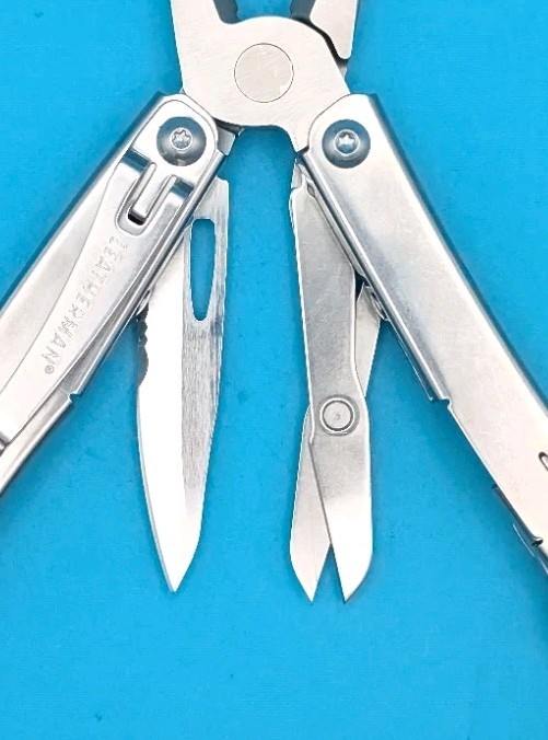 LEATHERMAN WINGMAN MULTI-TOOL! FAST SHIPPING!