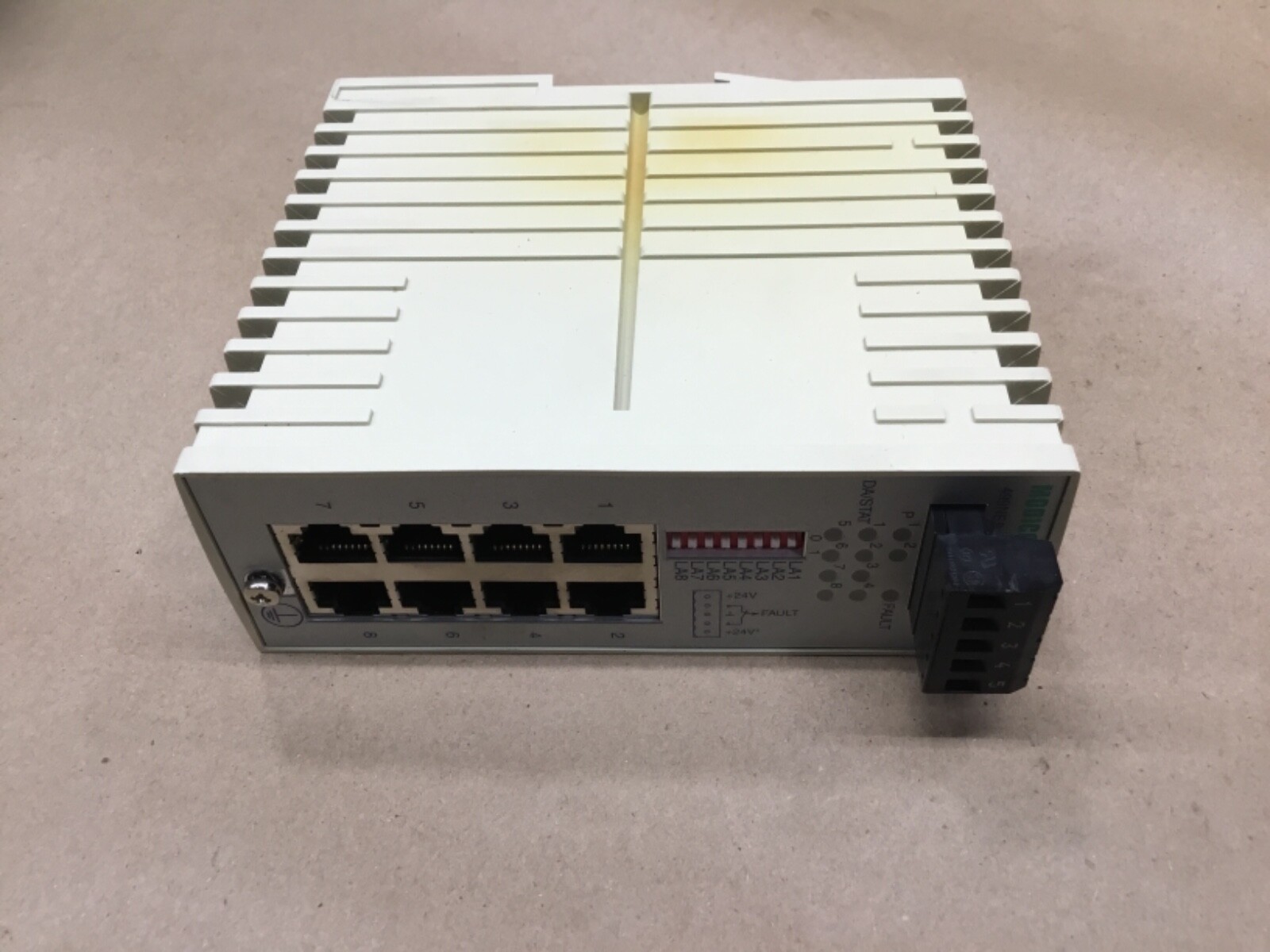 S​CHNEIDER  MODICON 499NES18100 ETHERNET SWITCH CABLING SYSTEM #41H37*KR