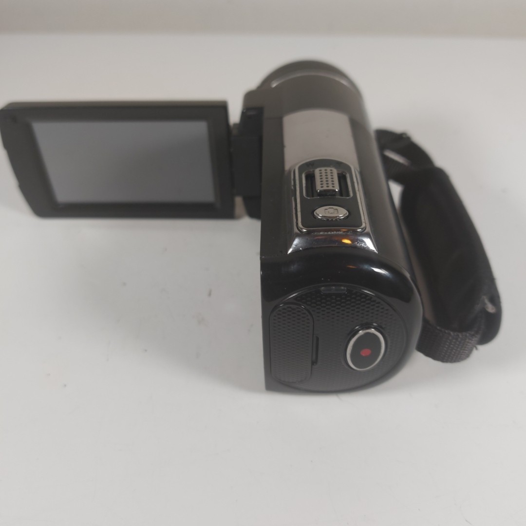 Hitachi Full HD Digital Video Camcorder DZHV593E Untested Bare Unit