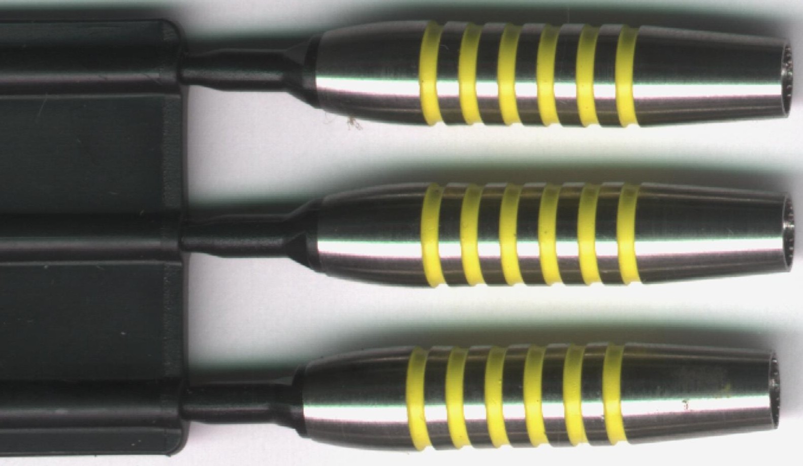 THE BUMBLEBEE 20 gram Soft Tip 90% Tungsten Darts: Accessories Included
