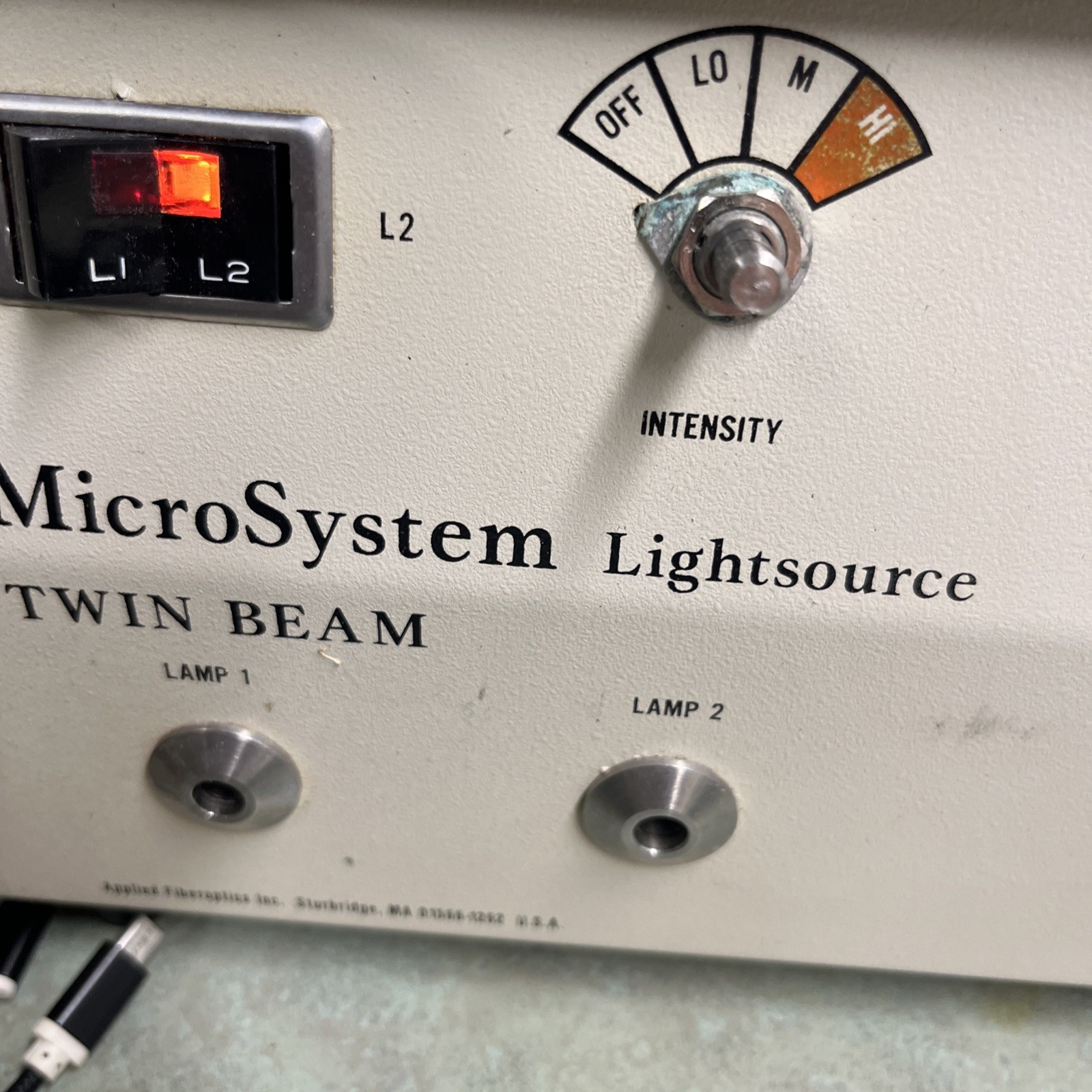 ApplieD Microsystems Twin Beam Halogen Light Source Optical Fiber Illumination