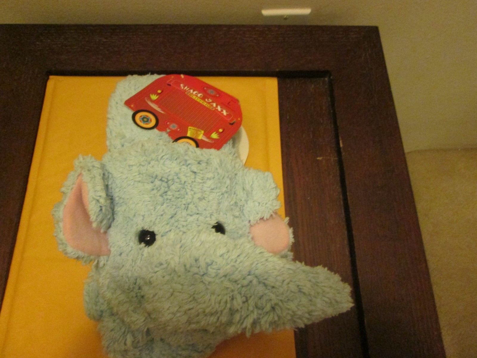 Shagg Jaxx Large 9-10.5 Elephant ? Slippers New