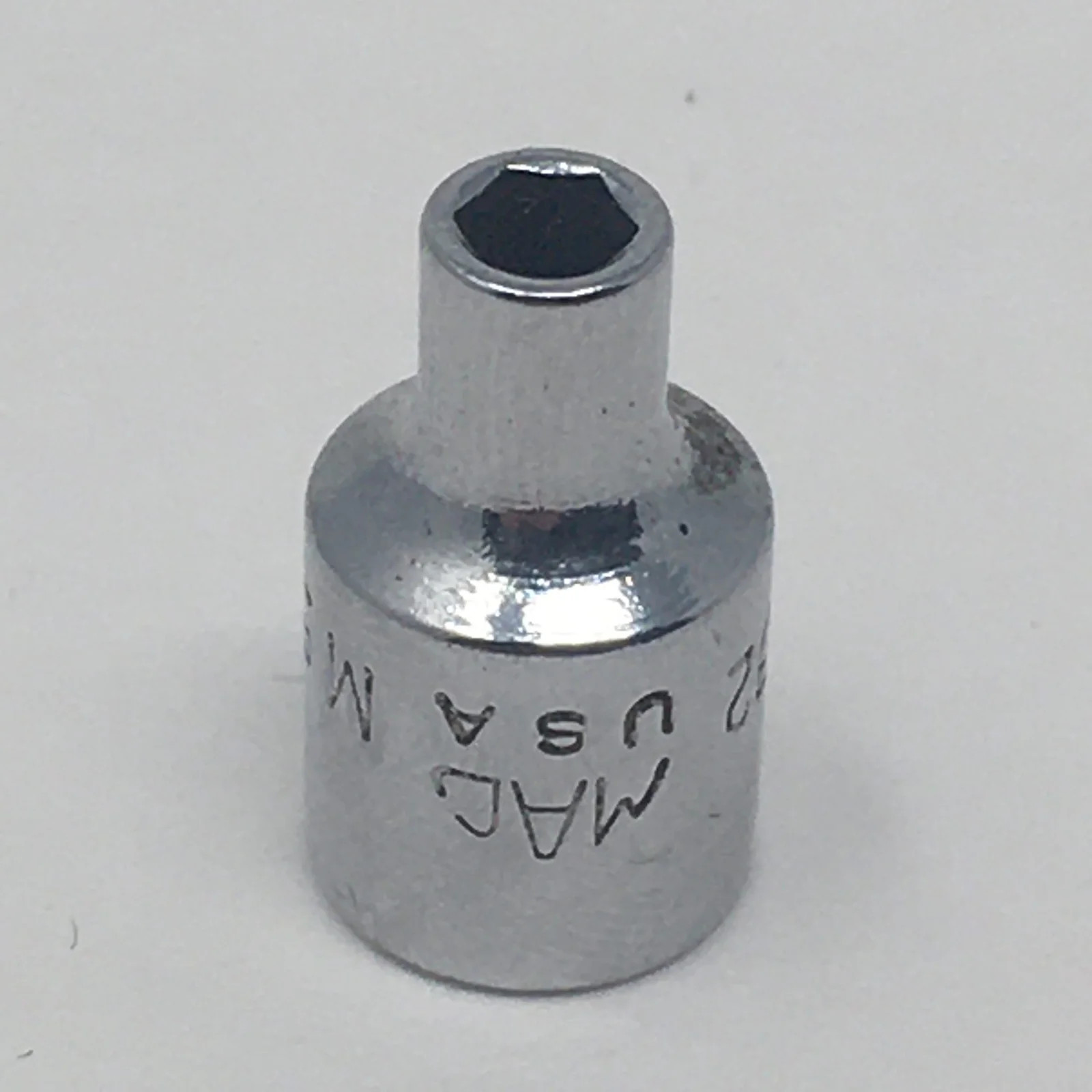 MAC M56 5/32" 1/4" Drive Chrome Shallow 6-Point Socket (Condition)
