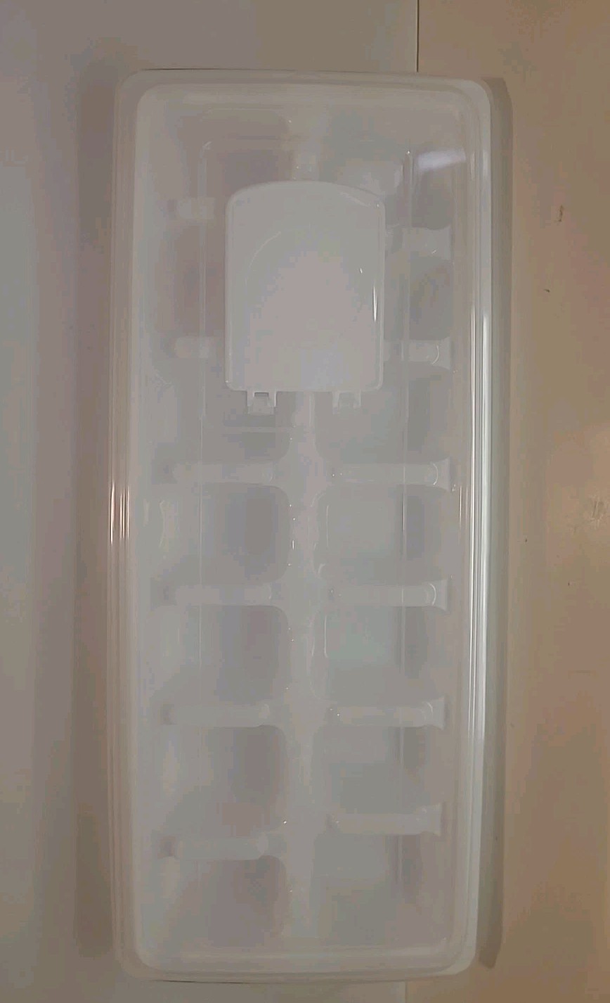 4 White Plastic Ice Cube Trays with 14 Ice Cube Tray Removable Lid Fill Spout