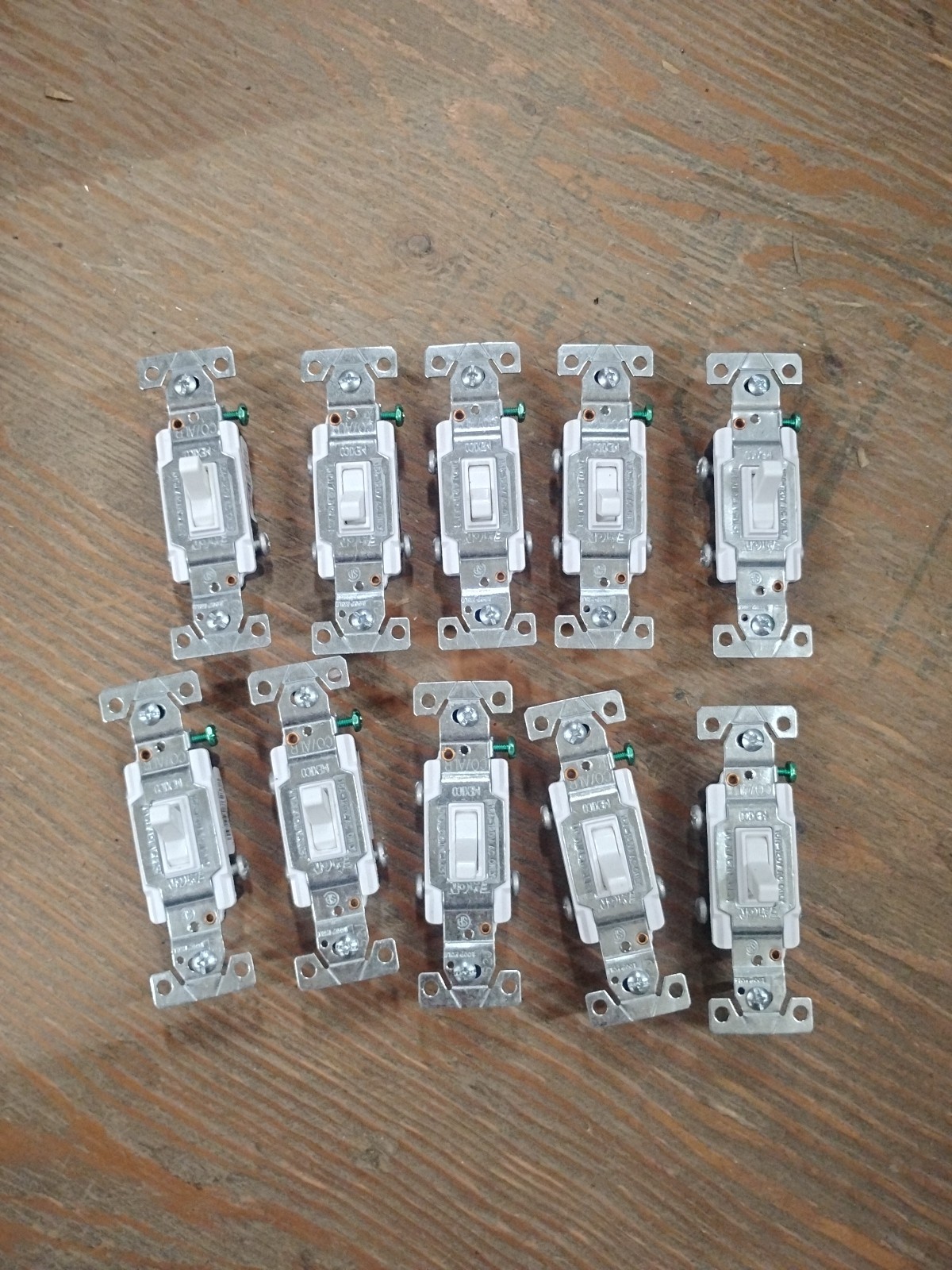 Lot Of 10 Eaton 5223-7W-SP-LW 15A 120V Switch. White. New