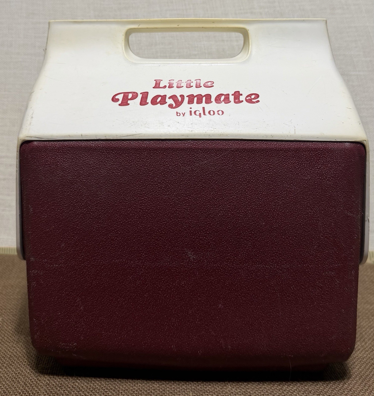 Vintage Little Playmate By Igloo Personal Cooler Lunch box 6-pack Red White.