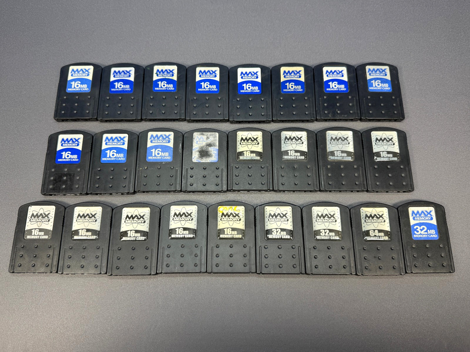 PS2 PLAYSTATION 2 LOT OF 25 MAX MEMORY CARD CARDS 16MB 32MB 64MB AS IS