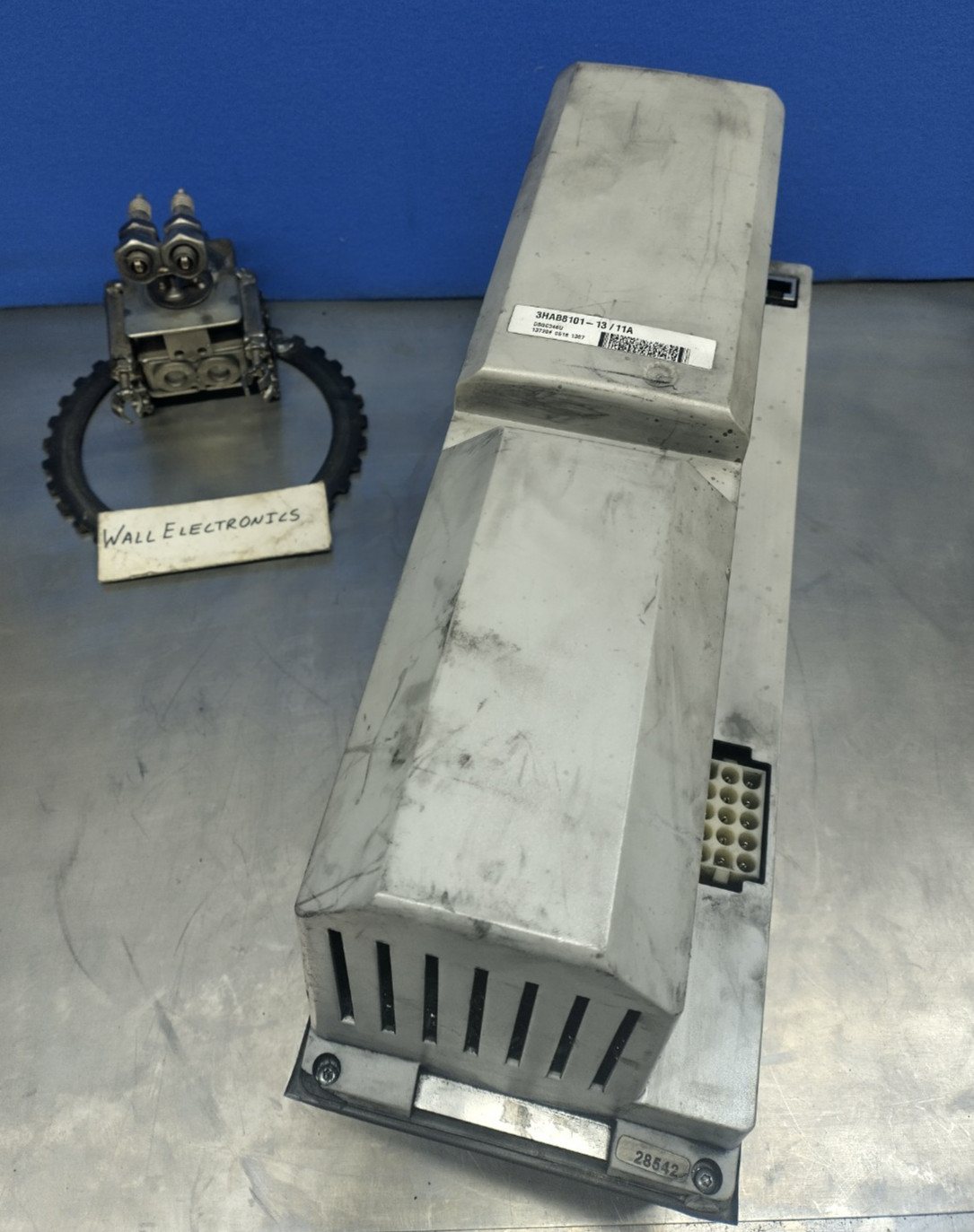 ABB 3HAB8101-13/11A Servo Amplifier DSQC346U =Used=From Running Arm= 3HAB8101-13