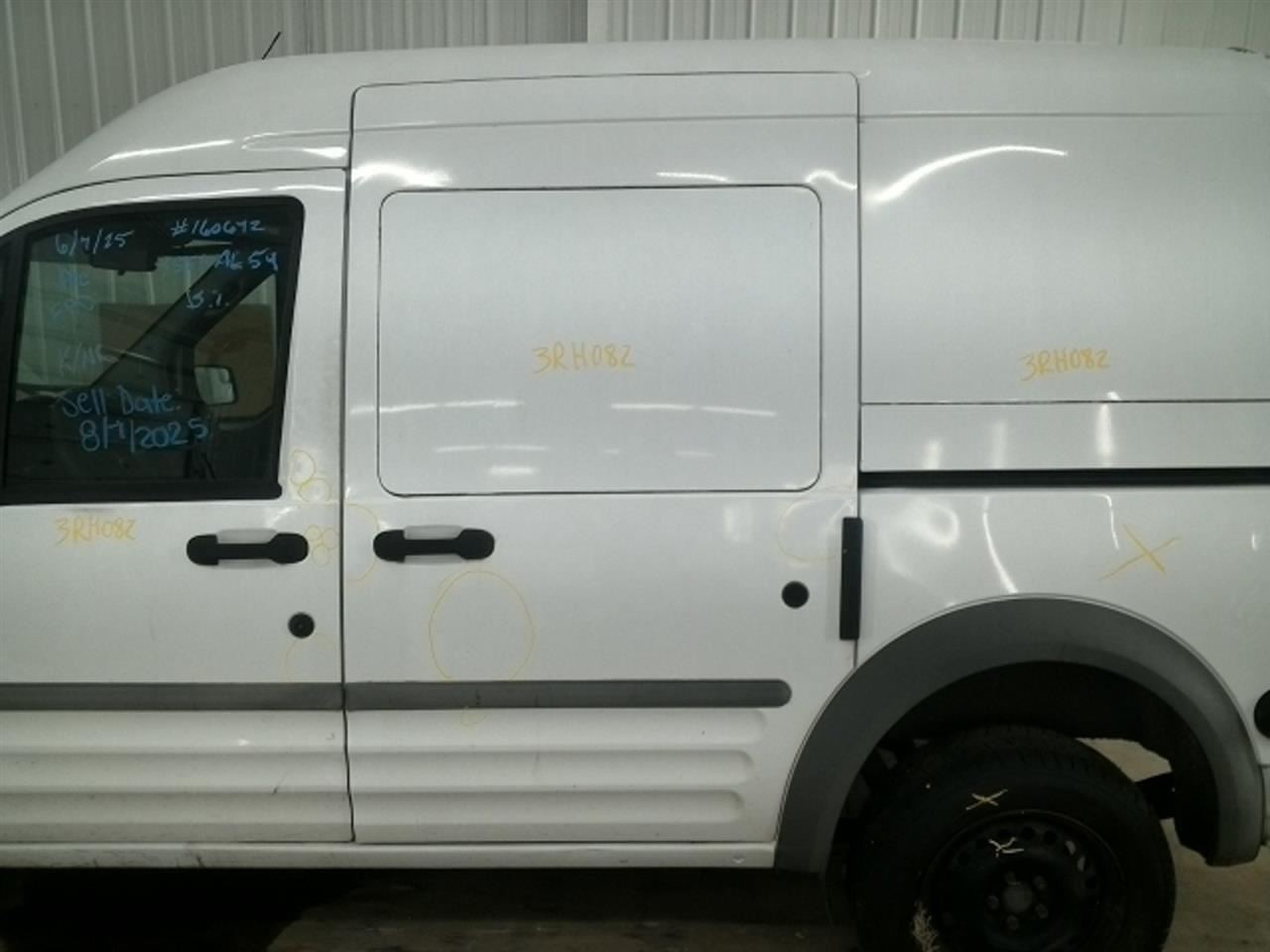 TRANSCNCT 2012 Fuse Box Cabin 104910174