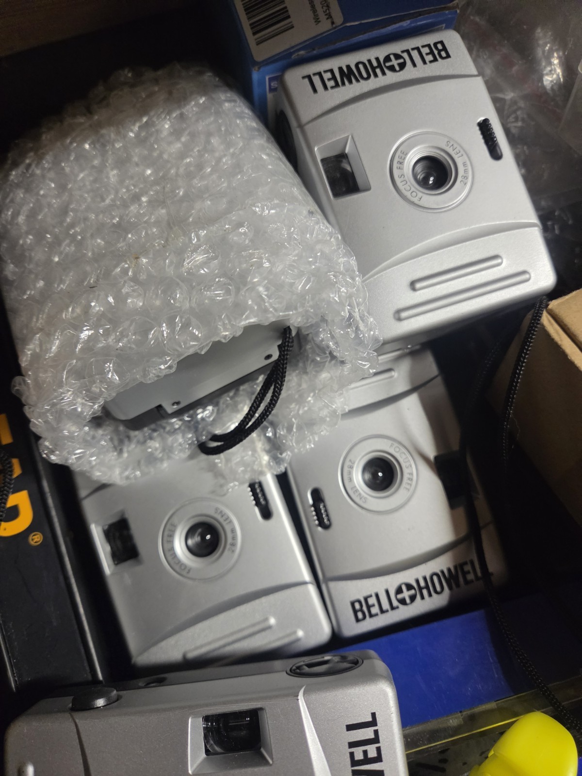 5 Bell+Howell Focus Free 28mm Lens 35mm Point & Shoot Camera Fixed Focus Silver