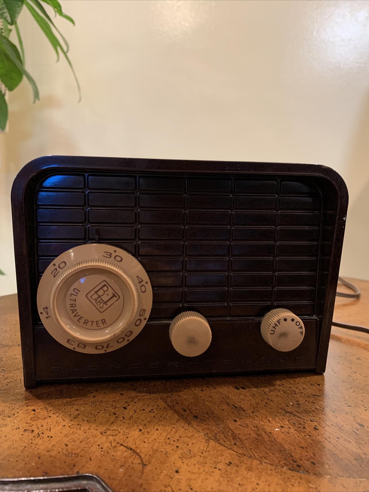 1954 Vintage BT Labs All Channel UHF Converter