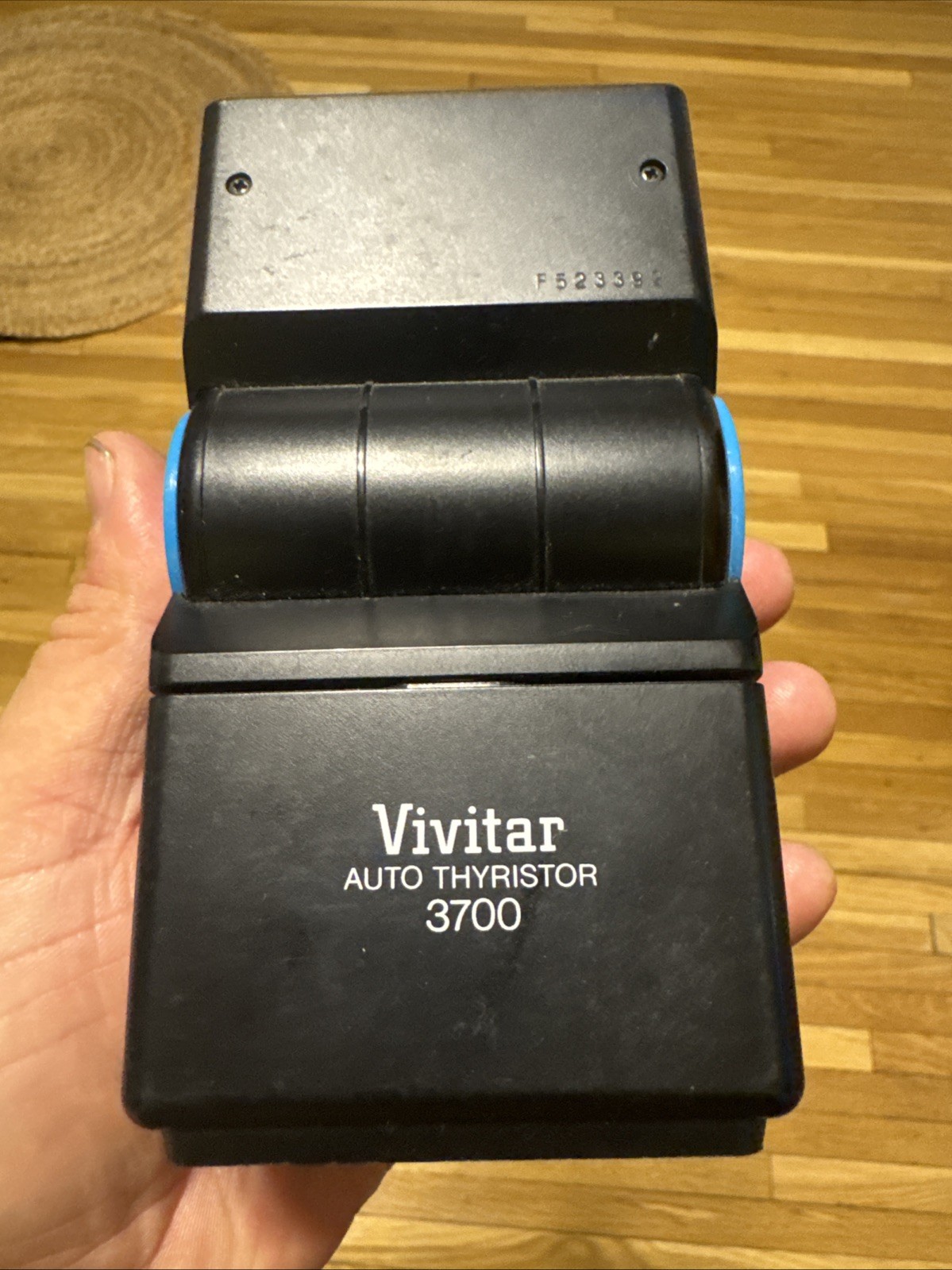 vintage Vivitar Auto Thyristor 3700 electronic flash unit Made In Japan 1981