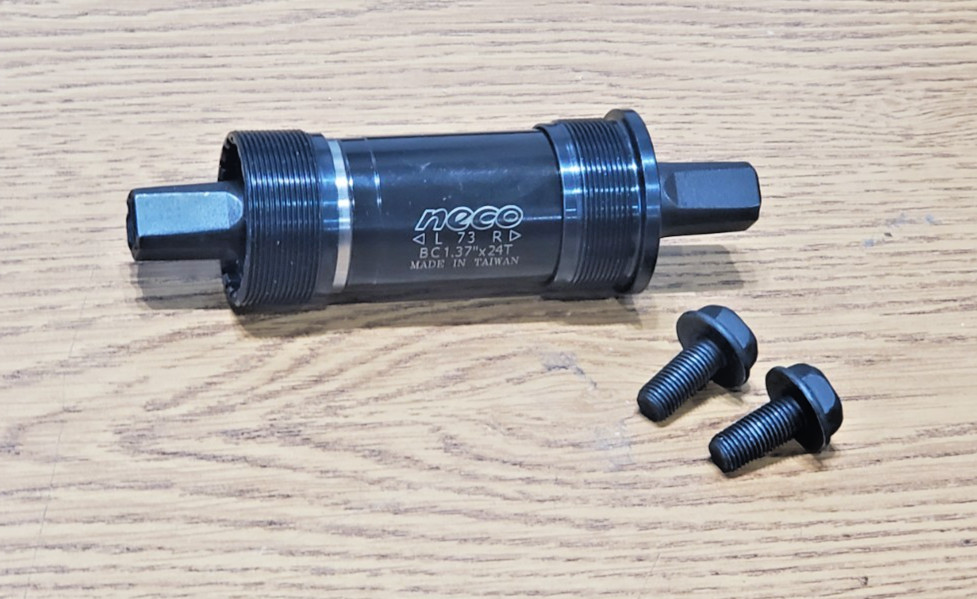 Bicycle Bottom Bracket Cartridge Square Set 73mm 127.5mm Black.