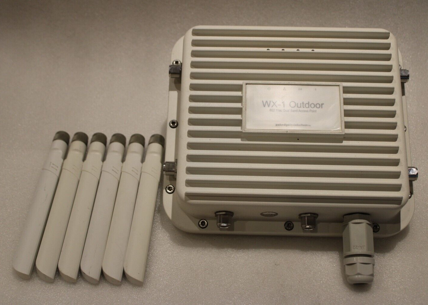 Pakedge WX-1-0 - Dual Band Outdoor Access Point - Used, Works Great, Out of Box