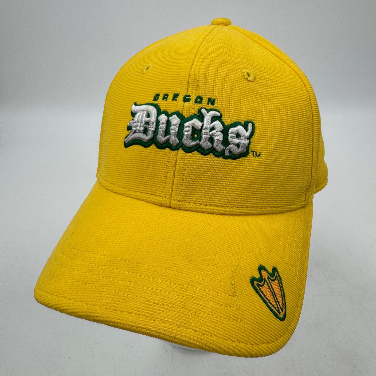 Vintage Oregon Ducks NCAA Yellow Green Embroidered Baseball Cap Hat Adjustable
