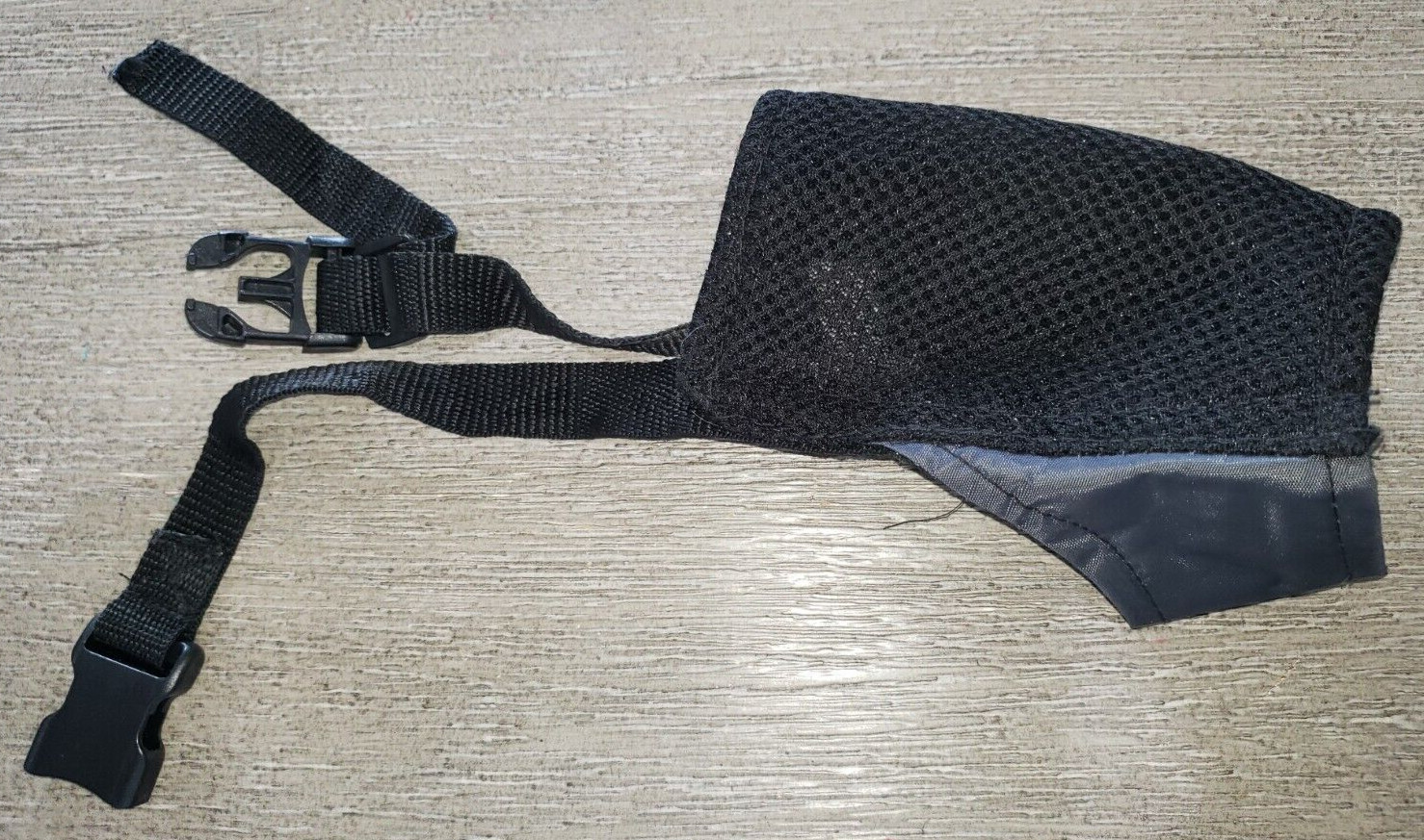 PETCO BLACK MUZZLE male female ADJUSTABLE dog canine medium?