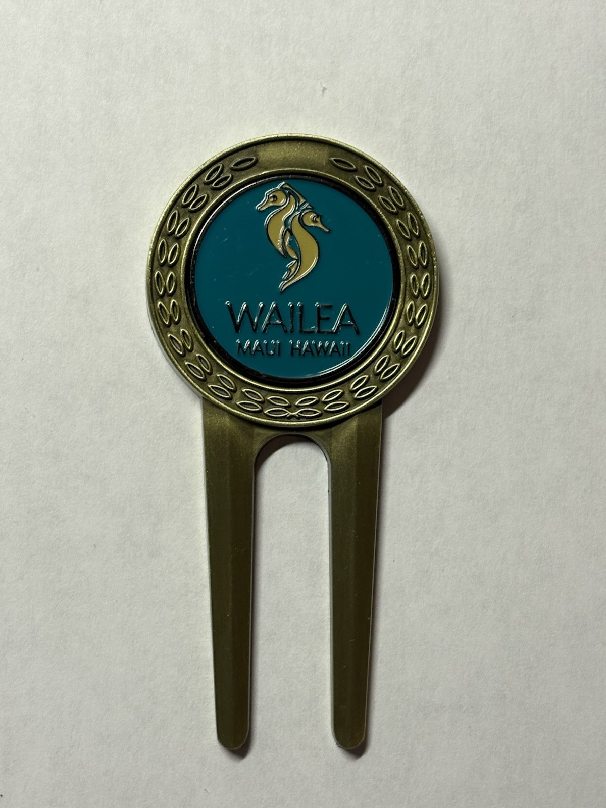 Wailea Golf Club Divot Tool & 1" Coin Golf Marker - Maui, Hawaii - A Beauty!