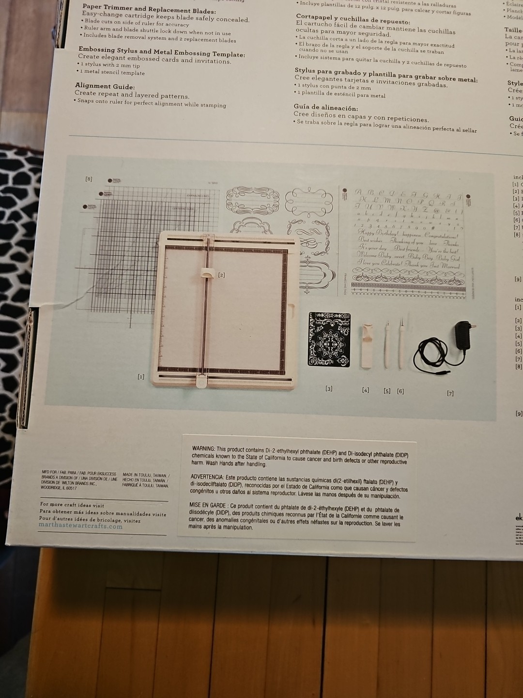 Martha Stewart LED Light Table Craft Station 12” Cutting Align Template