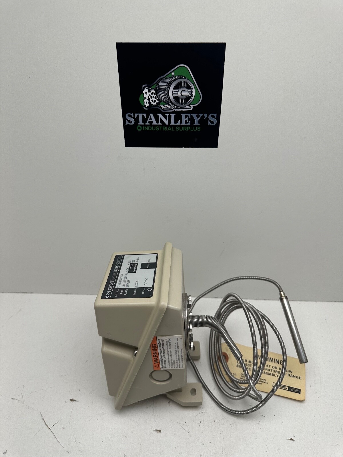 Ashcroft LTAN4H05A7 Termperature Switch 350/525 Range New