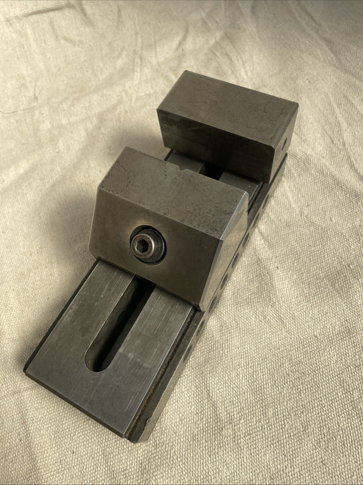 Precision Machinist Vise (inv#B23)