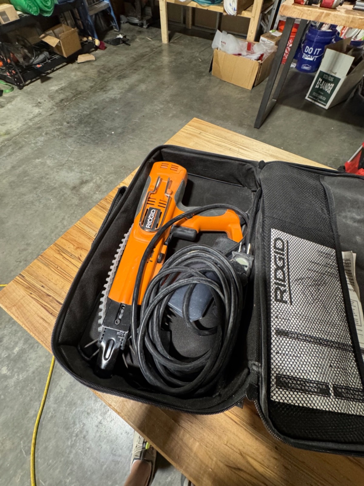 Rigid 6790 screw