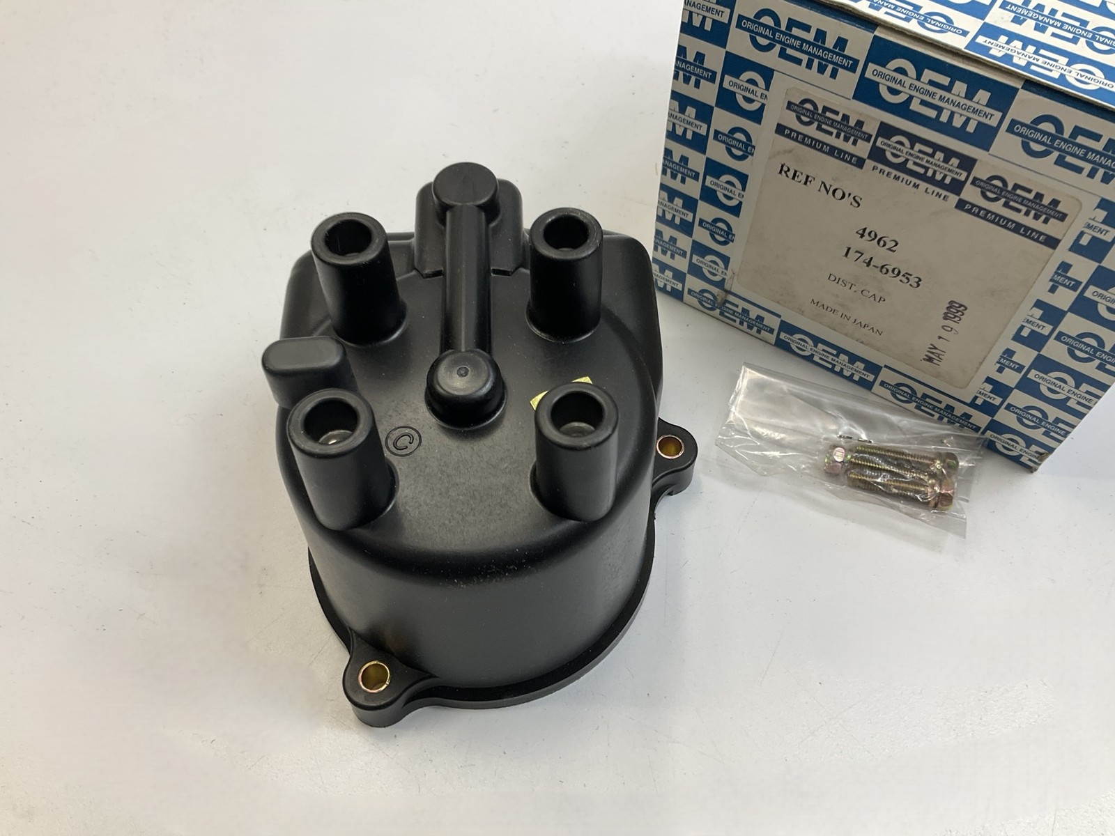 Original Engine Management 4962 Ignition Distributor Cap