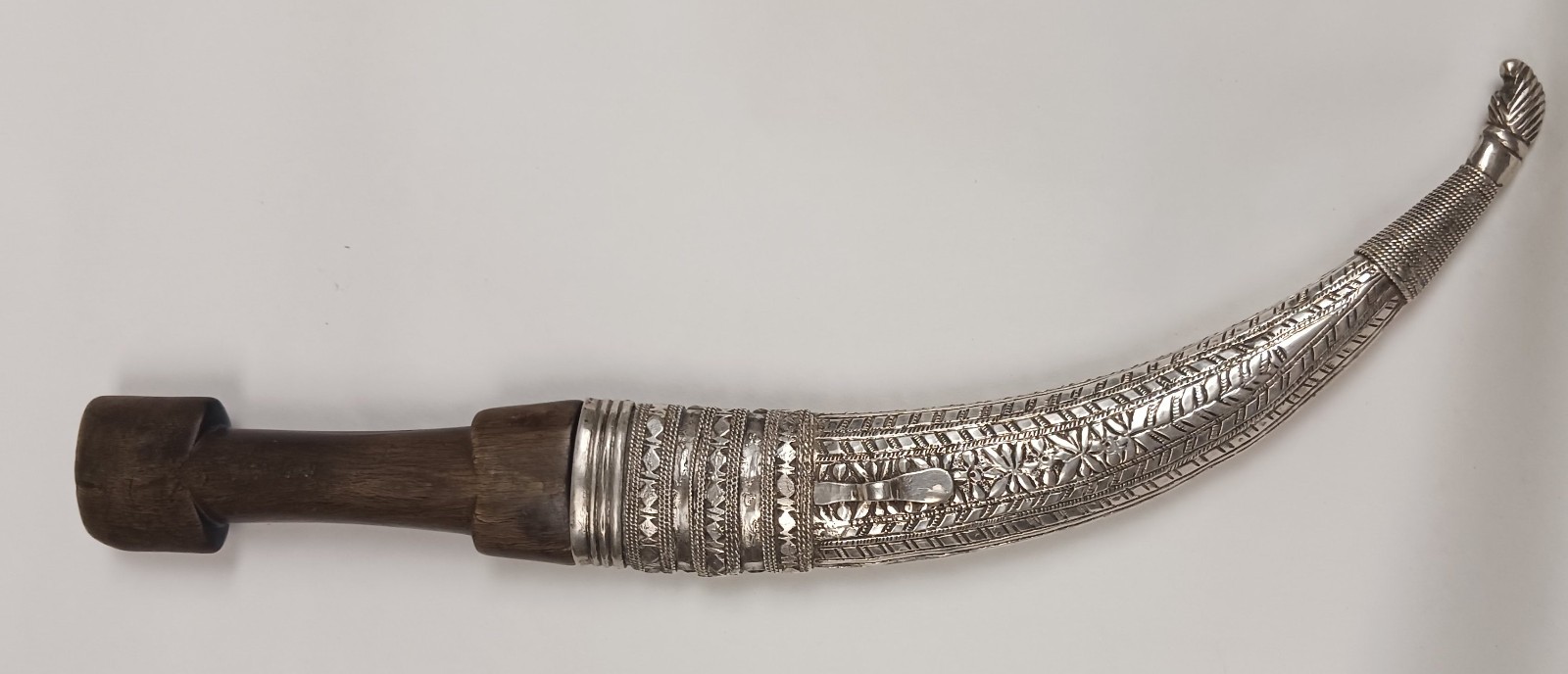 ANTIQUE INDO-ISLAMIC JAMBIYA DAGGER, WOOTZ BLADE, SILVER SCABBARD, HORN HANDLE