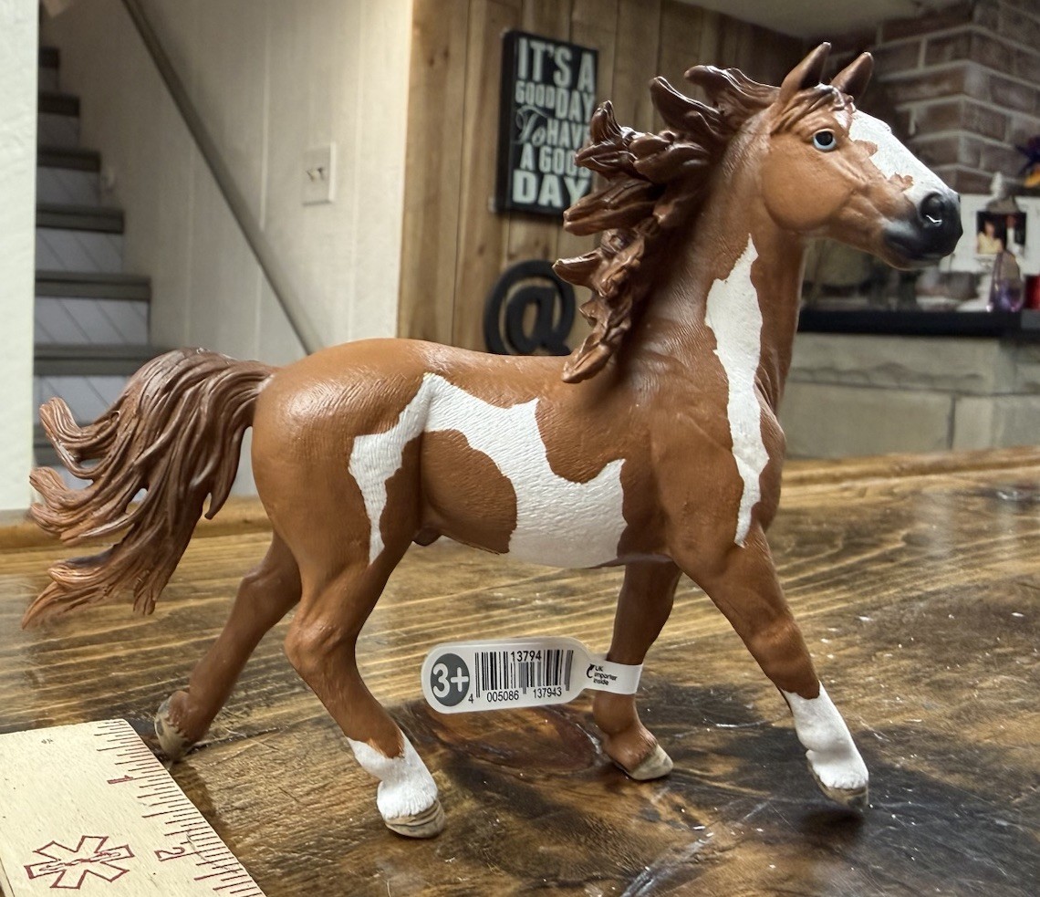 Schleich wild animal horse--Pinto