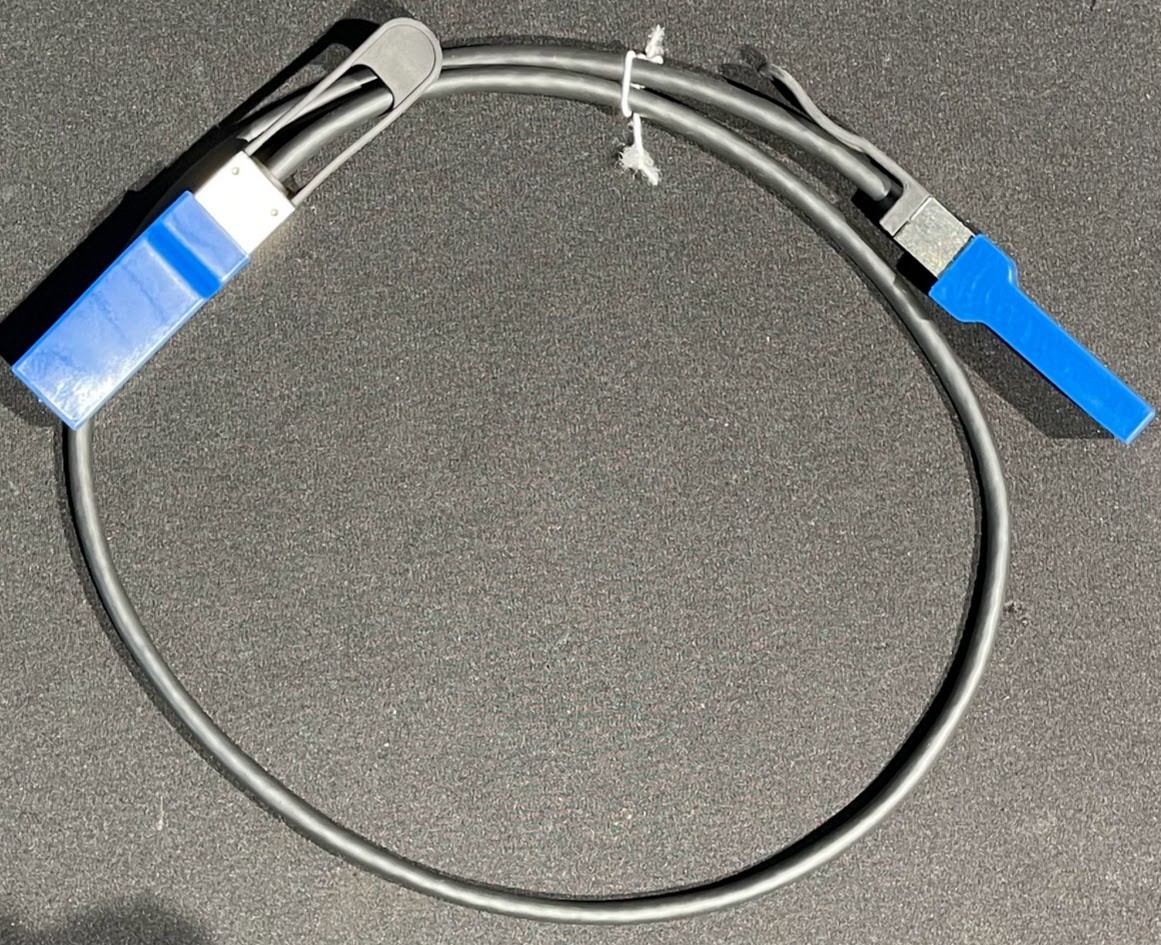 Dell/Arista CAB-Q-Q-1M 40GBASE-CR4 QSFP+ 1m Passive Copper Cable / 100-400-069
