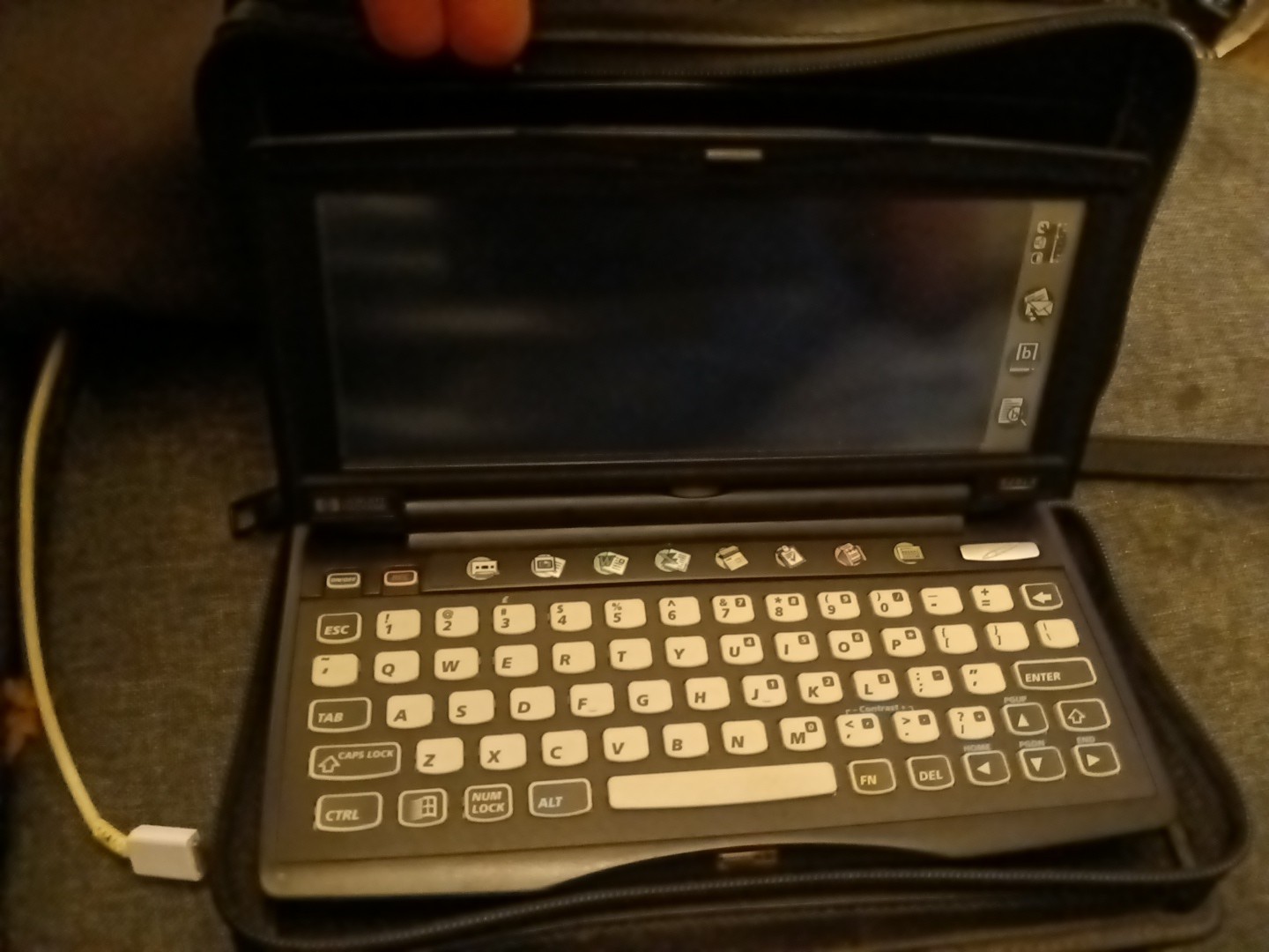 HEWLETT PACKARD HP 620LX MICRO COMPUTER (TPL102)