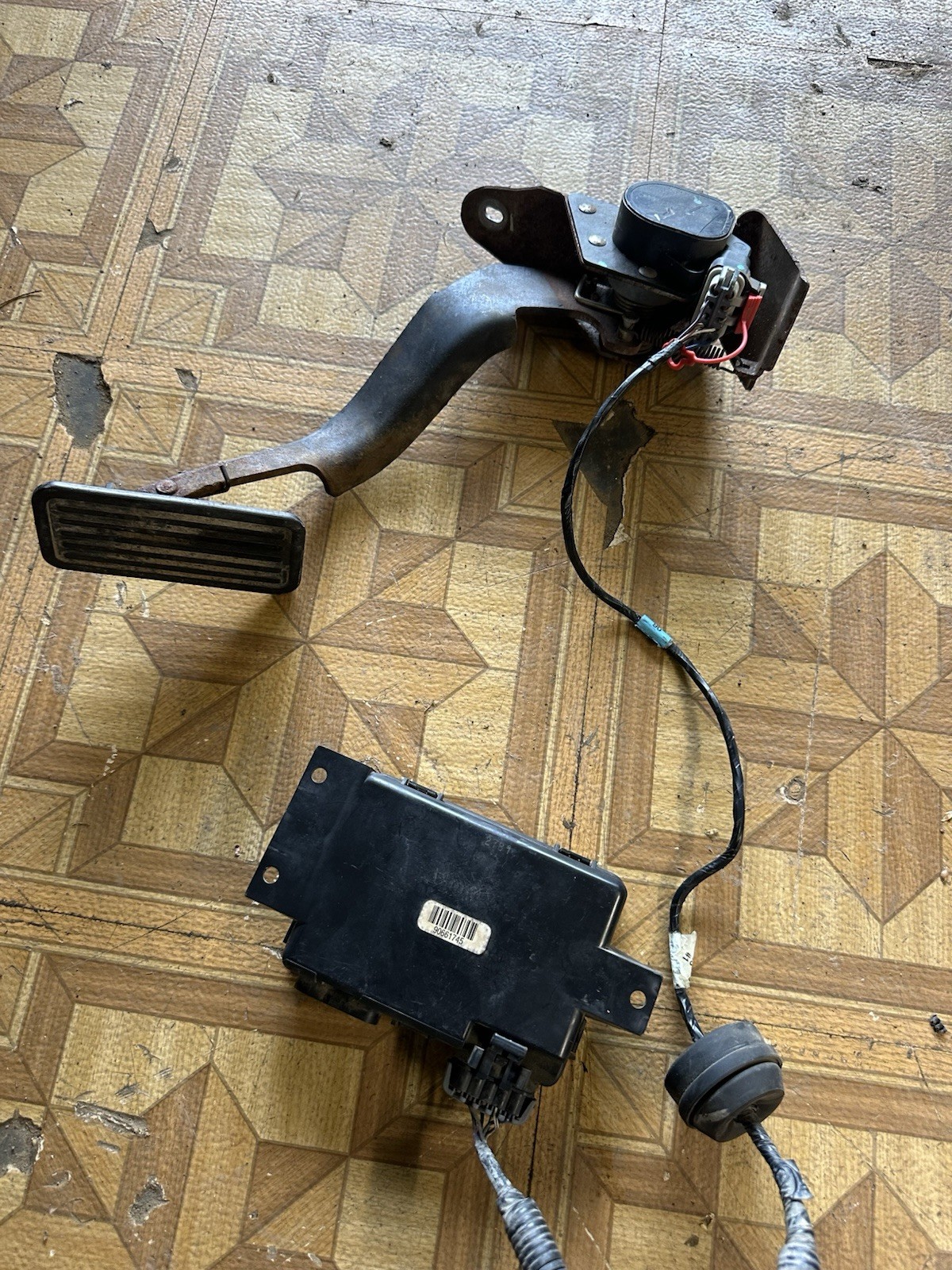 ✅ 00 01 02 Chevy Suburban Tahoe Gmc Yukon Gas Pedal Tac Module Ls Swap 12571991