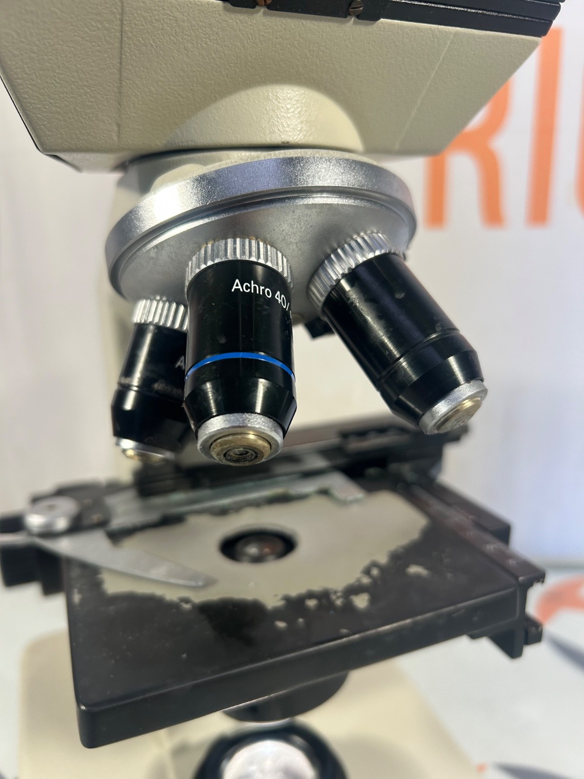 Seiler CXL PLUS Medilux 2 Lab Microscope with 4 lenses