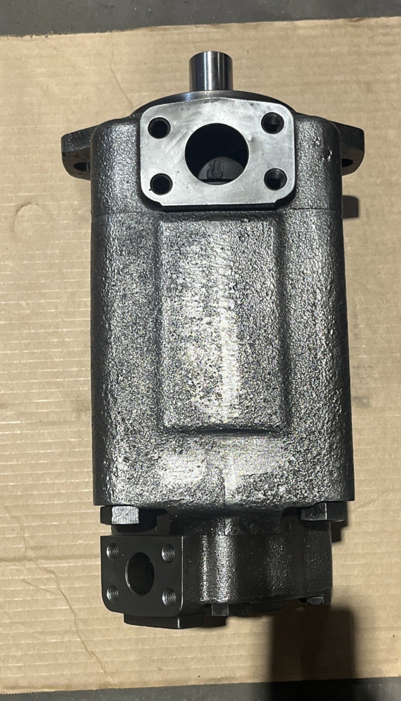 🔥BenchMark 4525V60A12 1AD2202 137438 Hydraulic Pump, Used Free Shipping🇺🇸