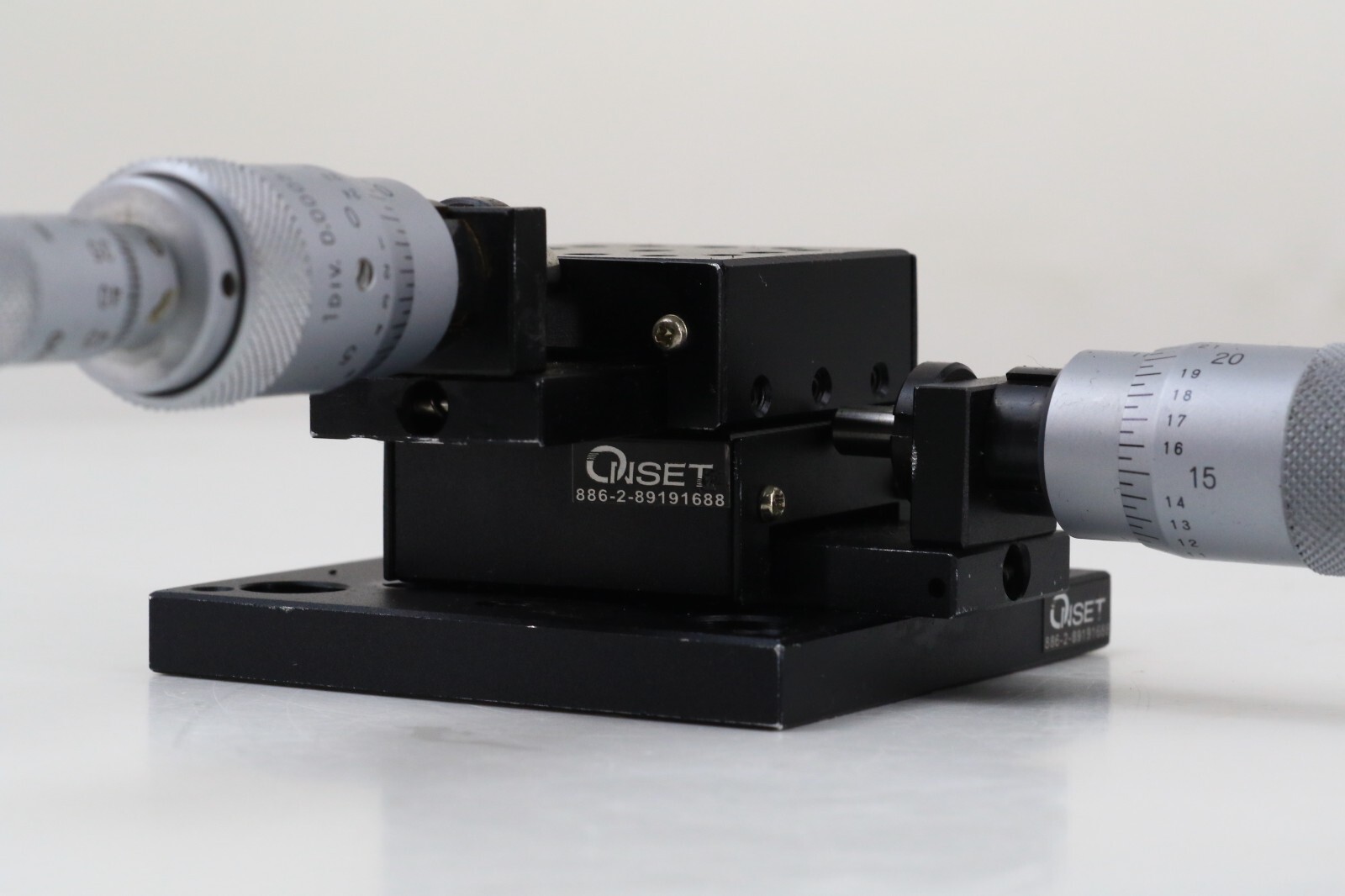 ONSET PRECISION XY LINEAR STAGE MICROMETER